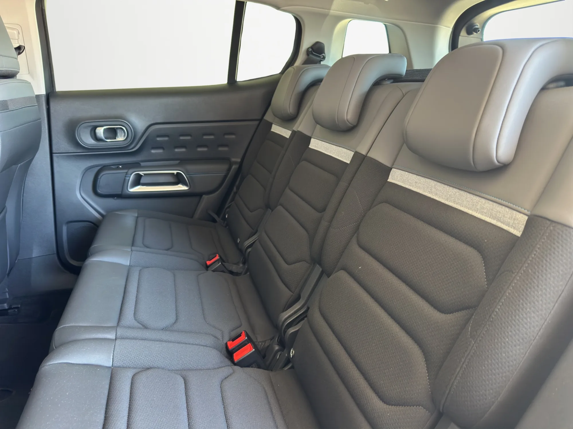Citroën C5 AIR CROSS 1.5 BlueHDI 130 Cv. EAT8 Feel Pack 2023 — foto 13 di 23