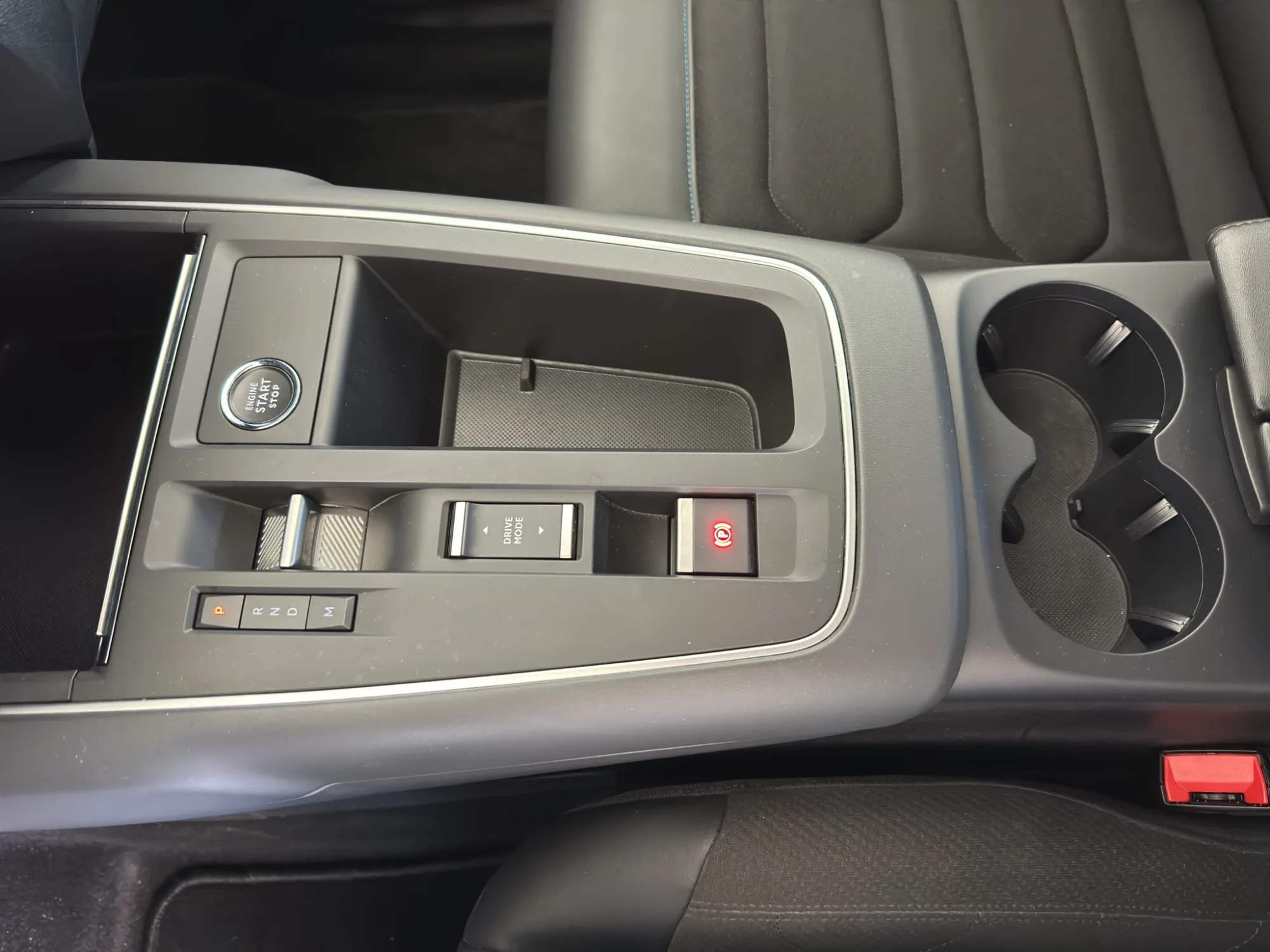 Citroën C5 AIR CROSS 1.5 BlueHDI 130 Cv. EAT8 Feel Pack 2023 — foto 17 di 23