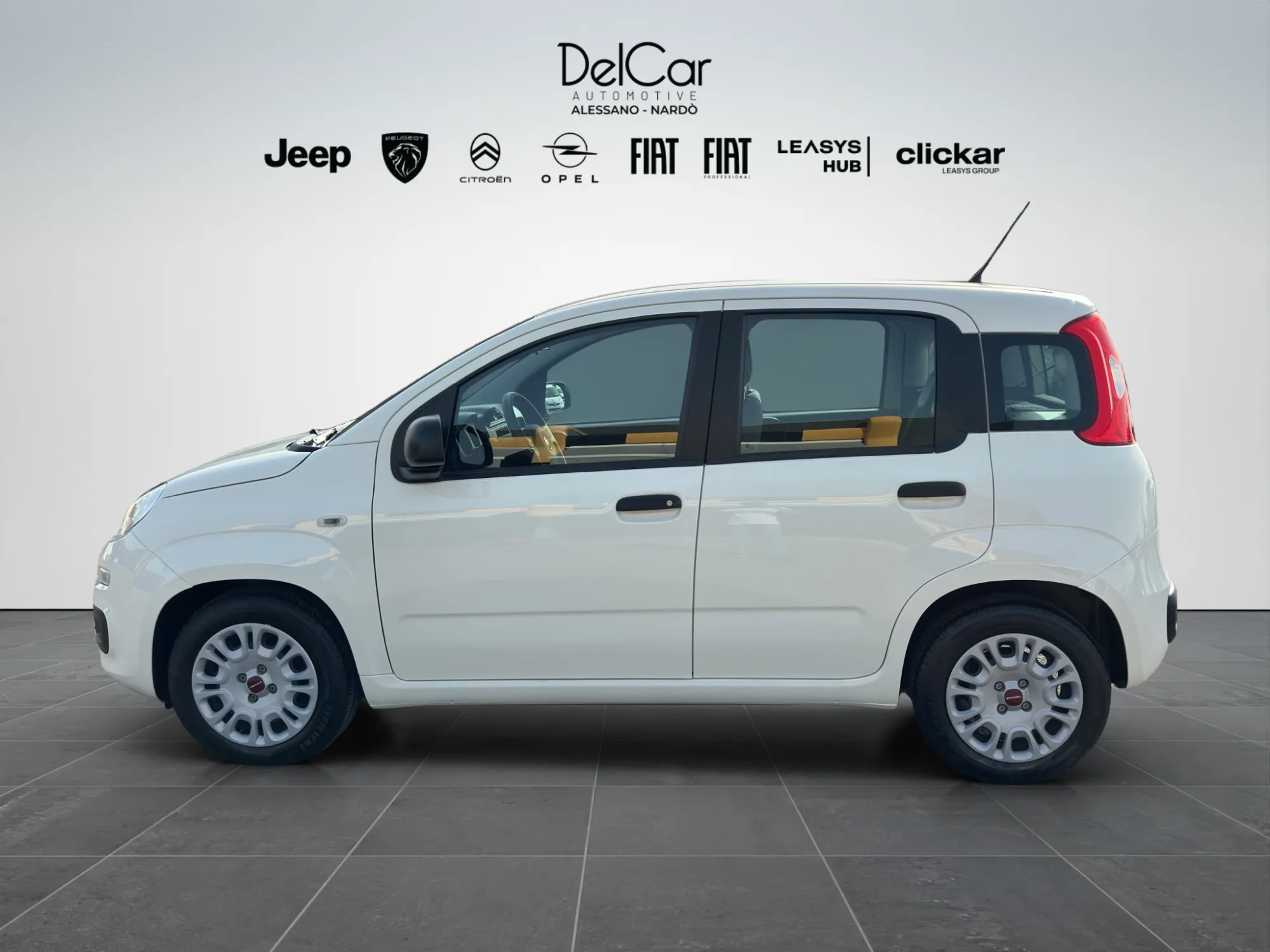 Fiat Panda 1.0 70 Cv. Hybrid 2021 — foto 3 di 19