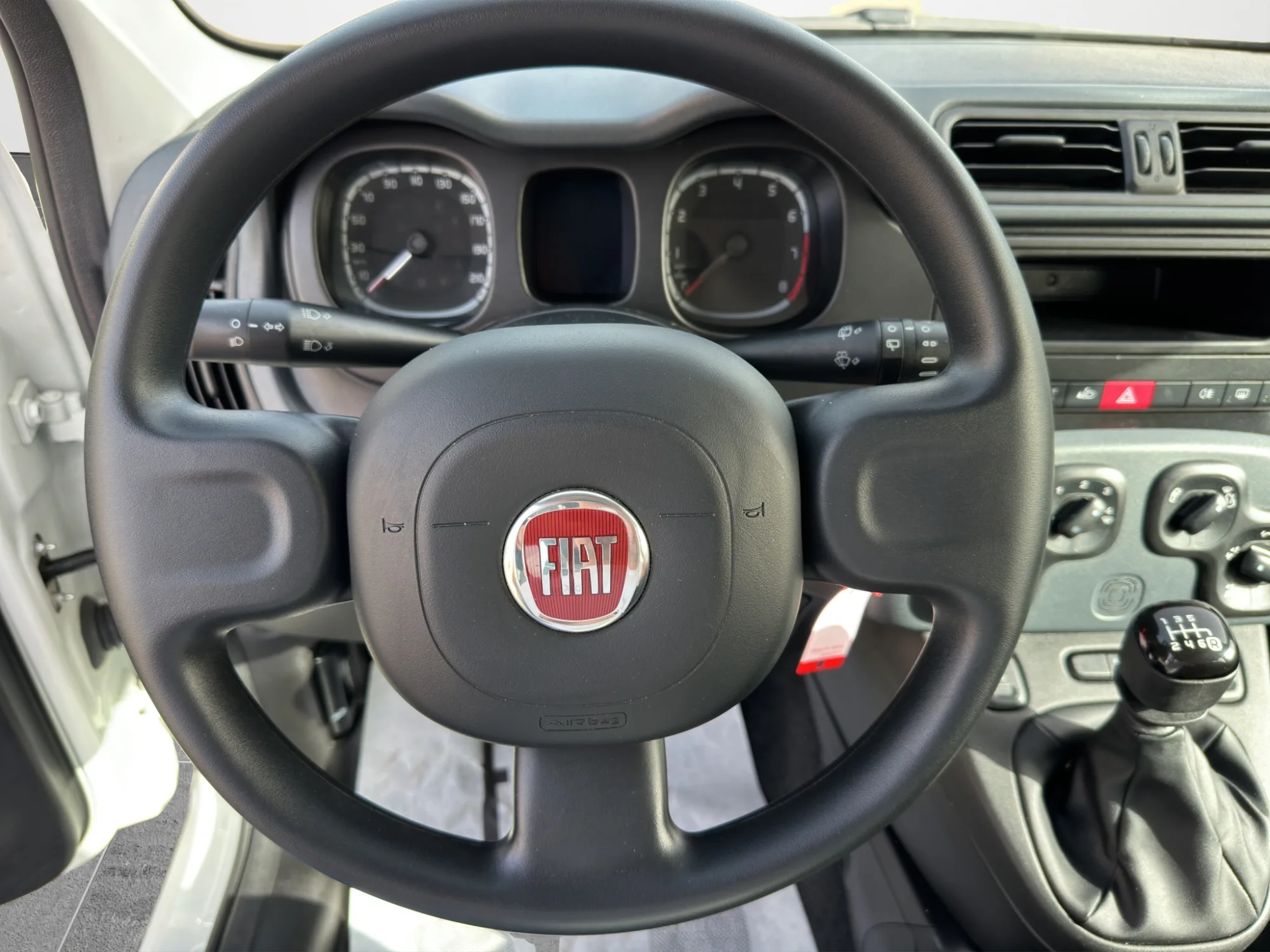 Fiat Panda 1.0 70 Cv. Hybrid 2021 — foto 10 di 19