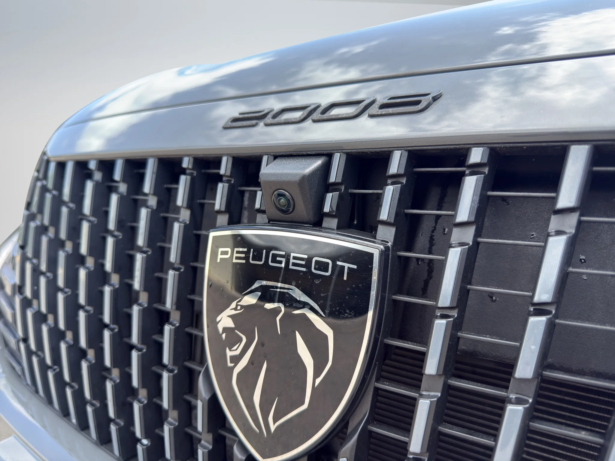 Peugeot 2008 BLUEHDI 1.5 EAT8 ALLURE 2023 — foto 20 di 21