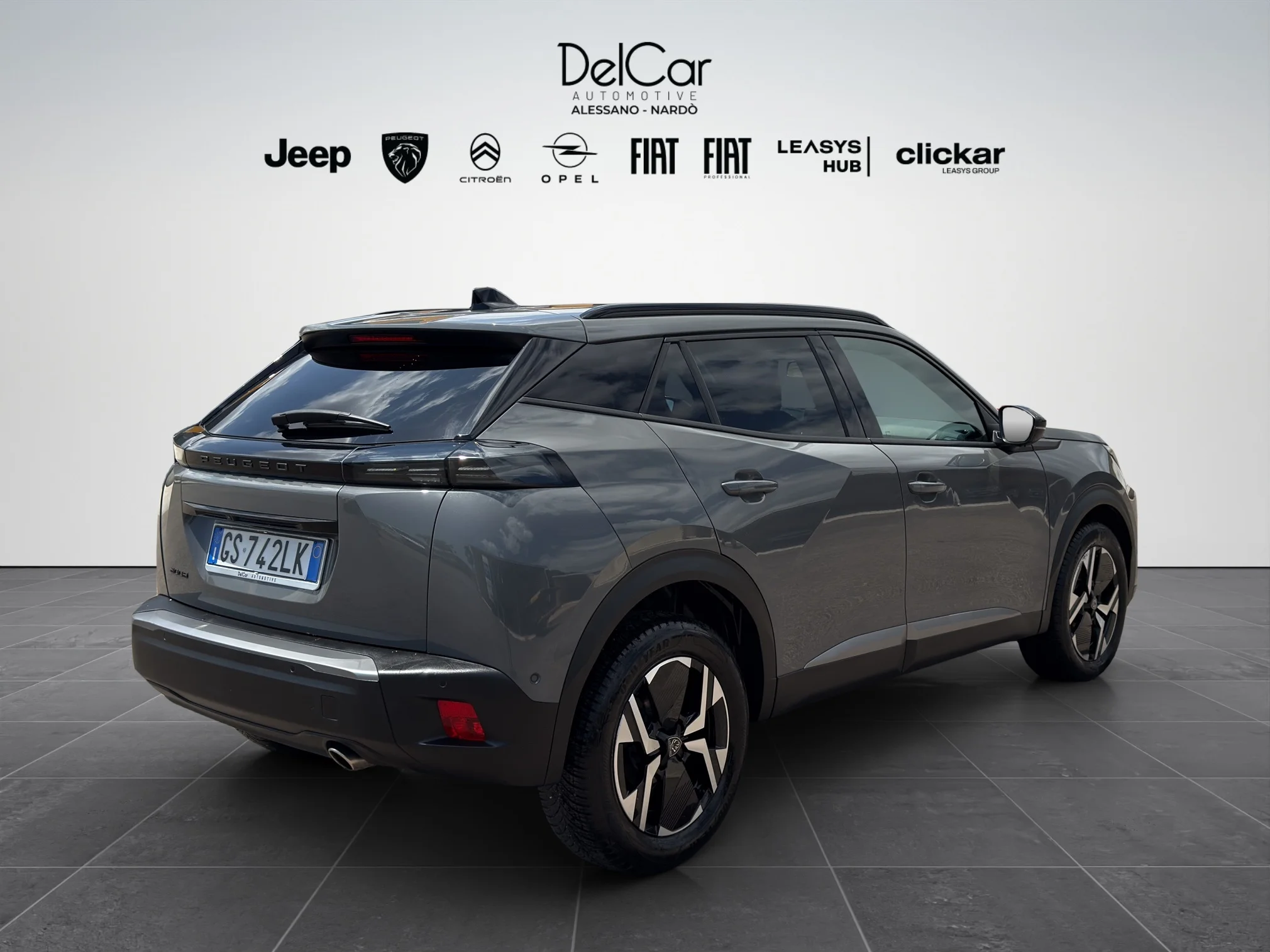 Peugeot 2008 BLUEHDI 1.5 EAT8 ALLURE 2023 — foto 6 di 21