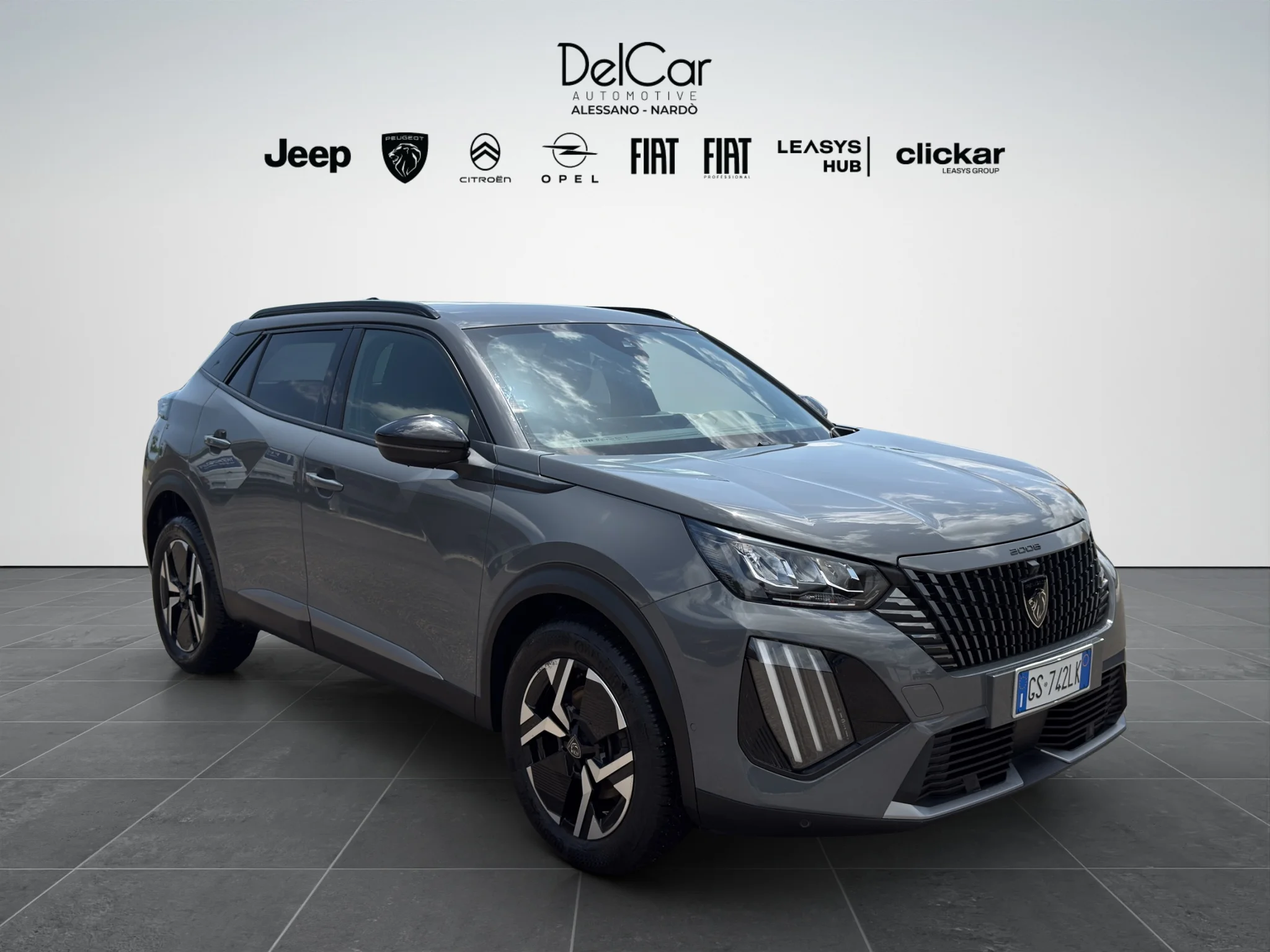 Peugeot 2008 BLUEHDI 1.5 EAT8 ALLURE 2023 — foto 8 di 21