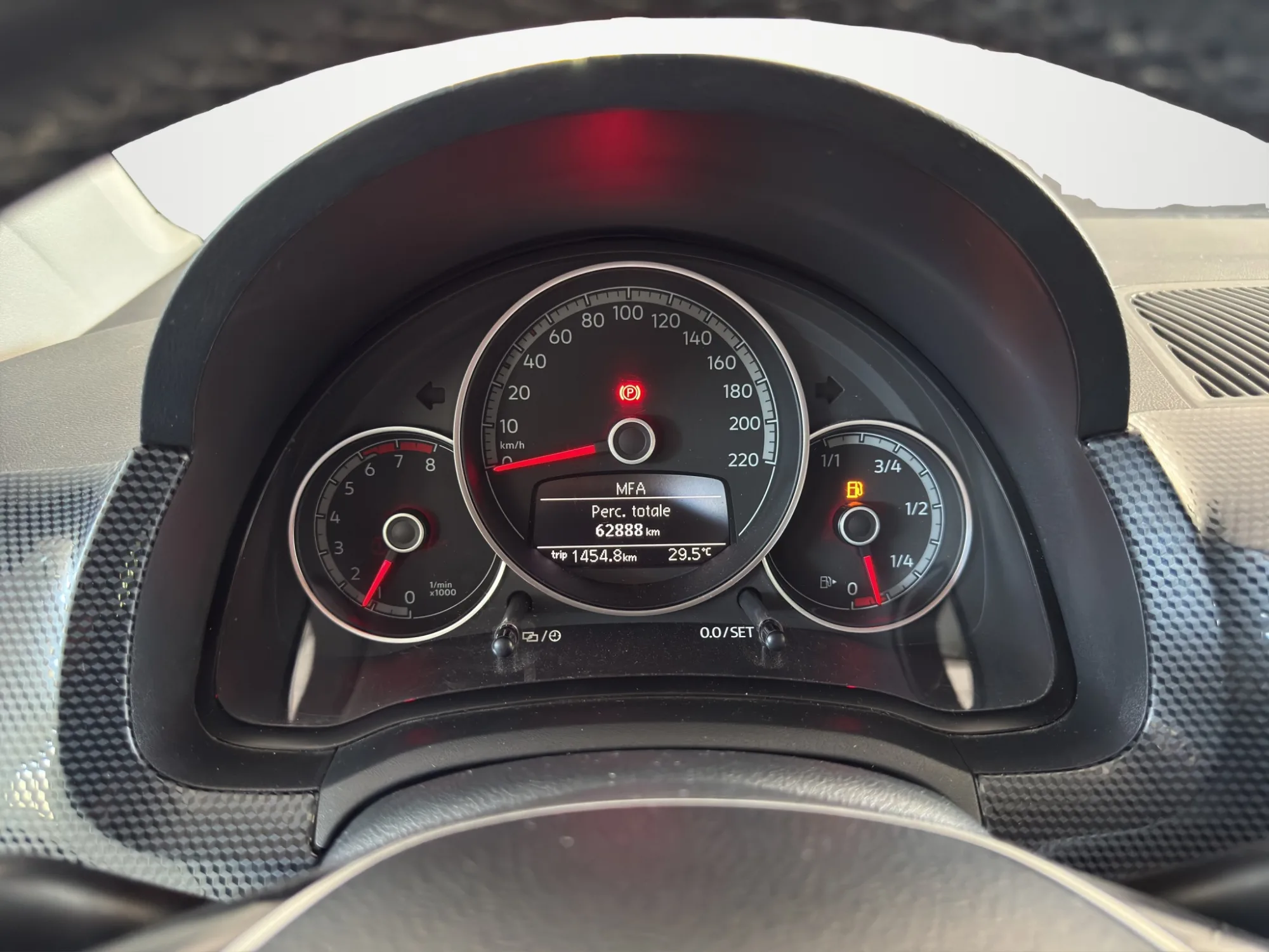 Volkswagen UP! 1.0 60 Cv. Move 2017 — foto 11 di 18