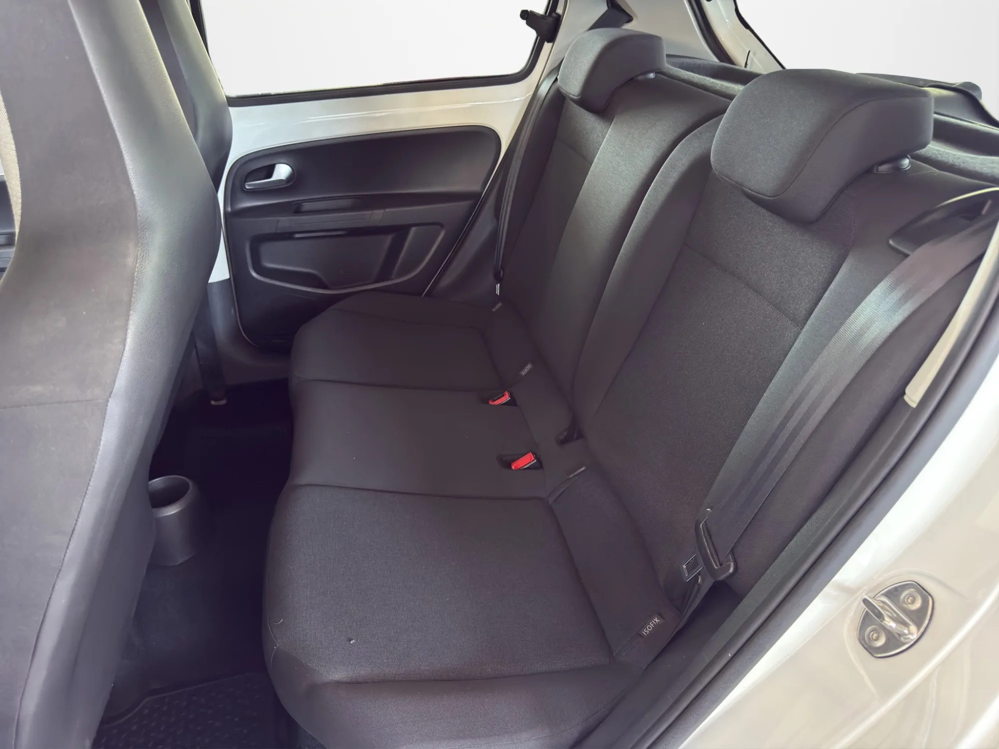 Volkswagen UP! 1.0 60 Cv. Move 2017 — foto 12 di 18