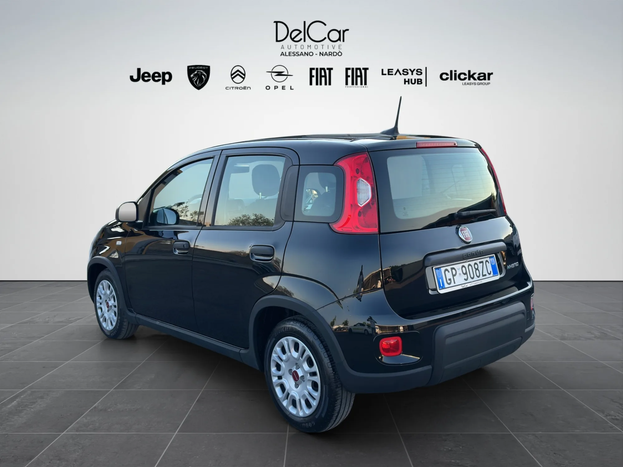 Fiat Panda 1.0 70 Cv. Hybrid 2023 — foto 4 di 20