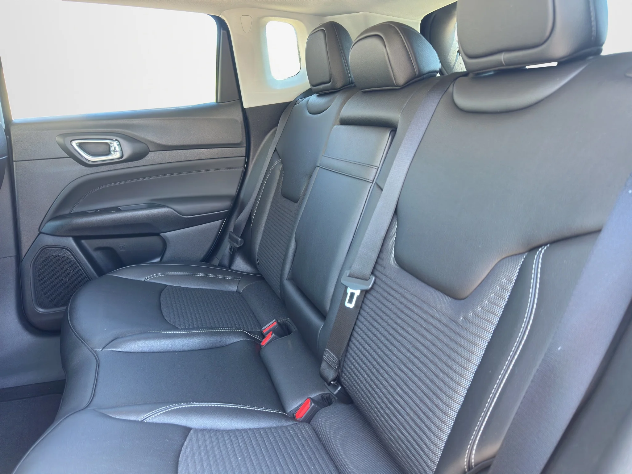 Jeep Compass 1.6 MJT LIMITED 2024 — foto 13 di 20
