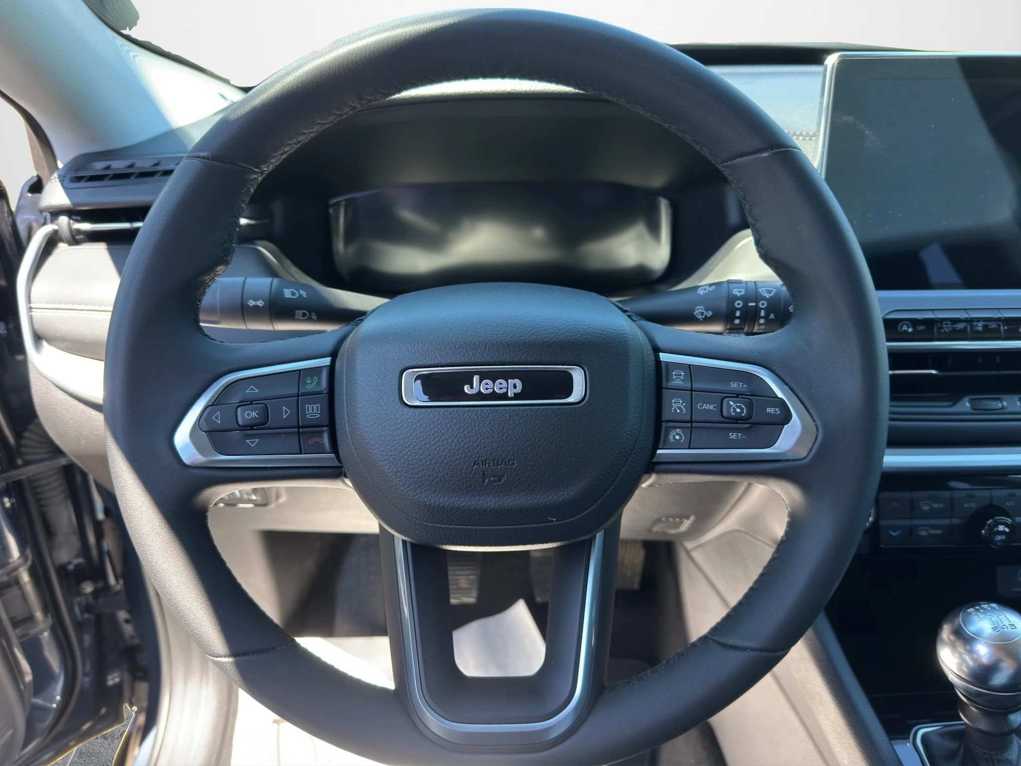 Jeep Compass 1.6 MJT LIMITED 2024 — foto 10 di 20