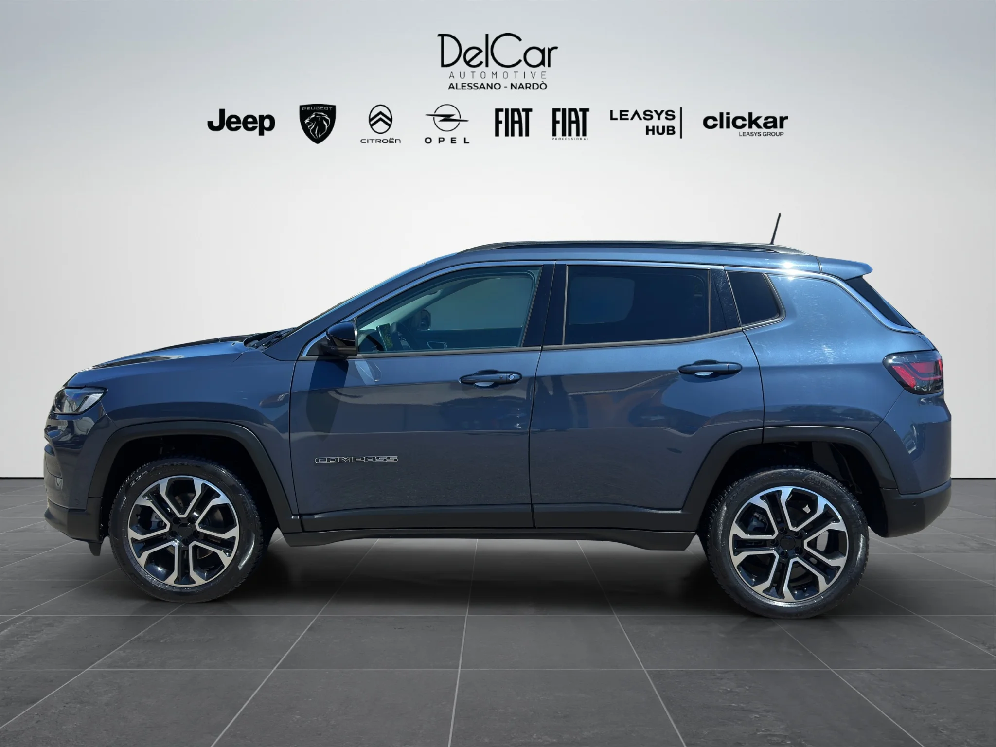 Jeep Compass 1.6 MJT LIMITED 2024 — foto 3 di 20