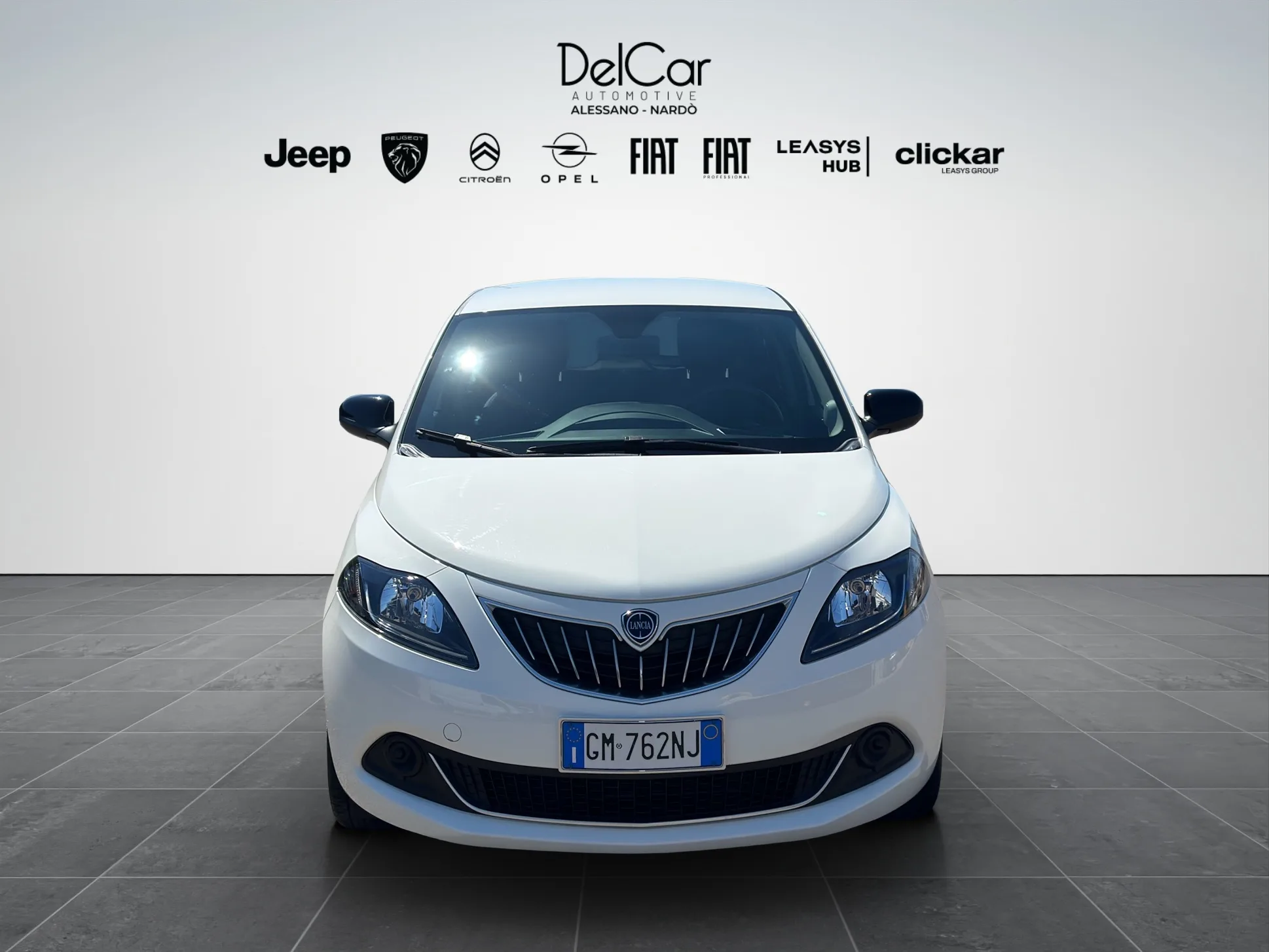Lancia Ypsilon Silver 2023