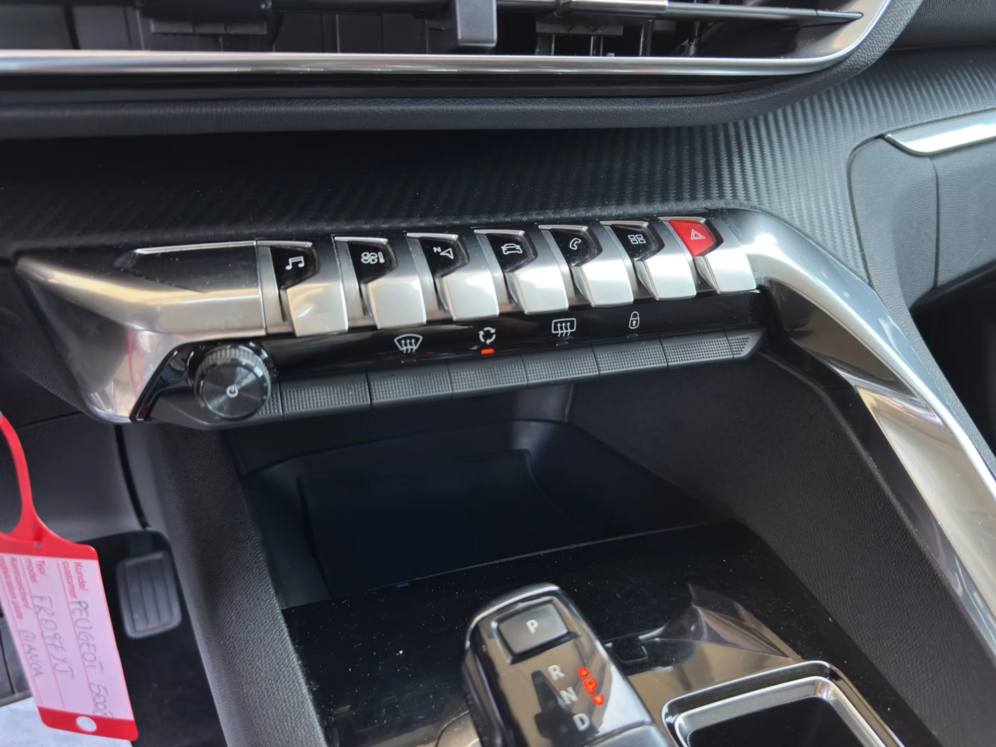 Peugeot 5008 1.5 130 Cv. BlueHDI EAT8 2018 — foto 16 di 21