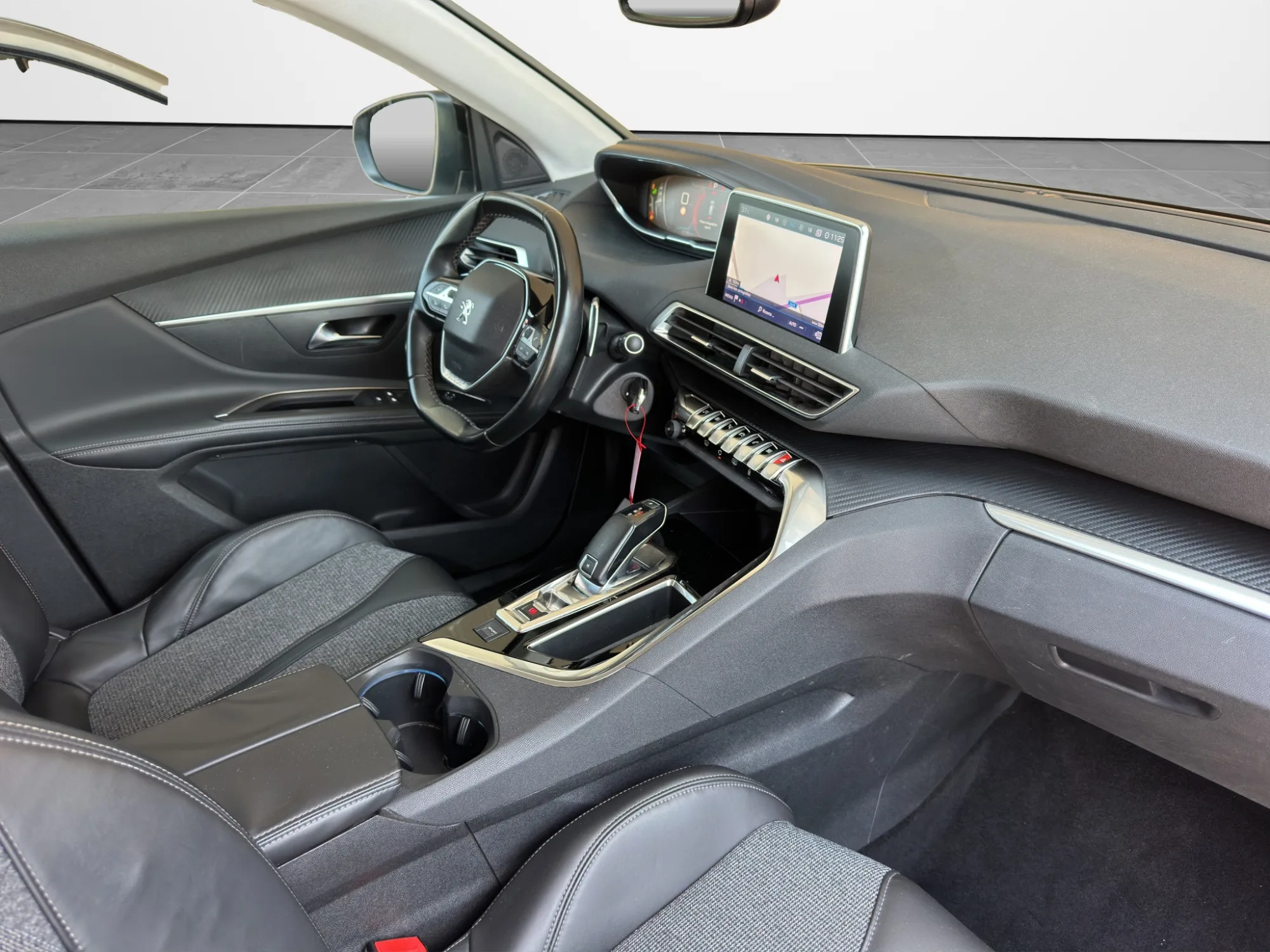 Peugeot 5008 1.5 130 Cv. BlueHDI EAT8 2018 — foto 18 di 21