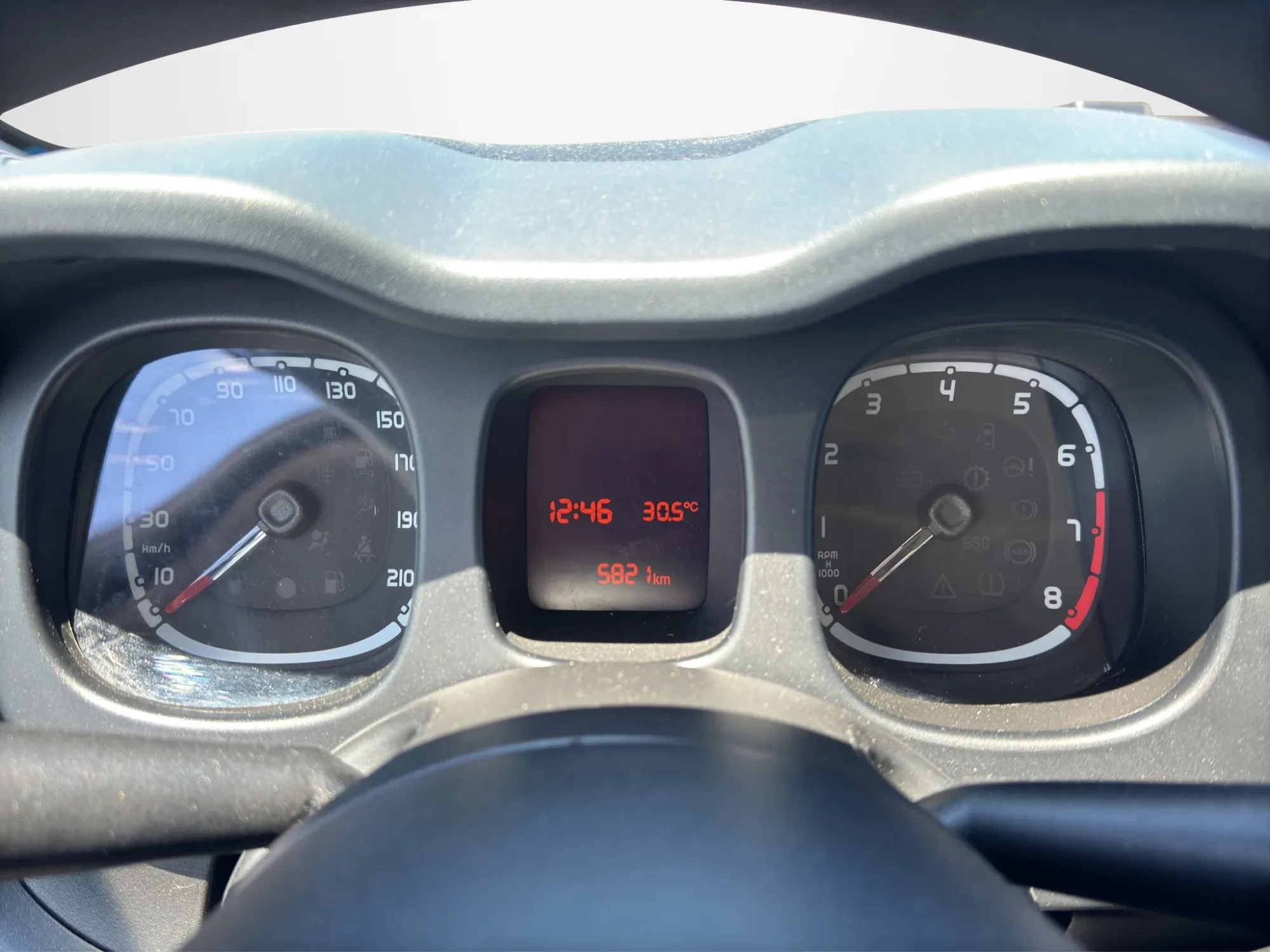 Fiat Panda 1.0 HYBRID 2024 — foto 11 di 19