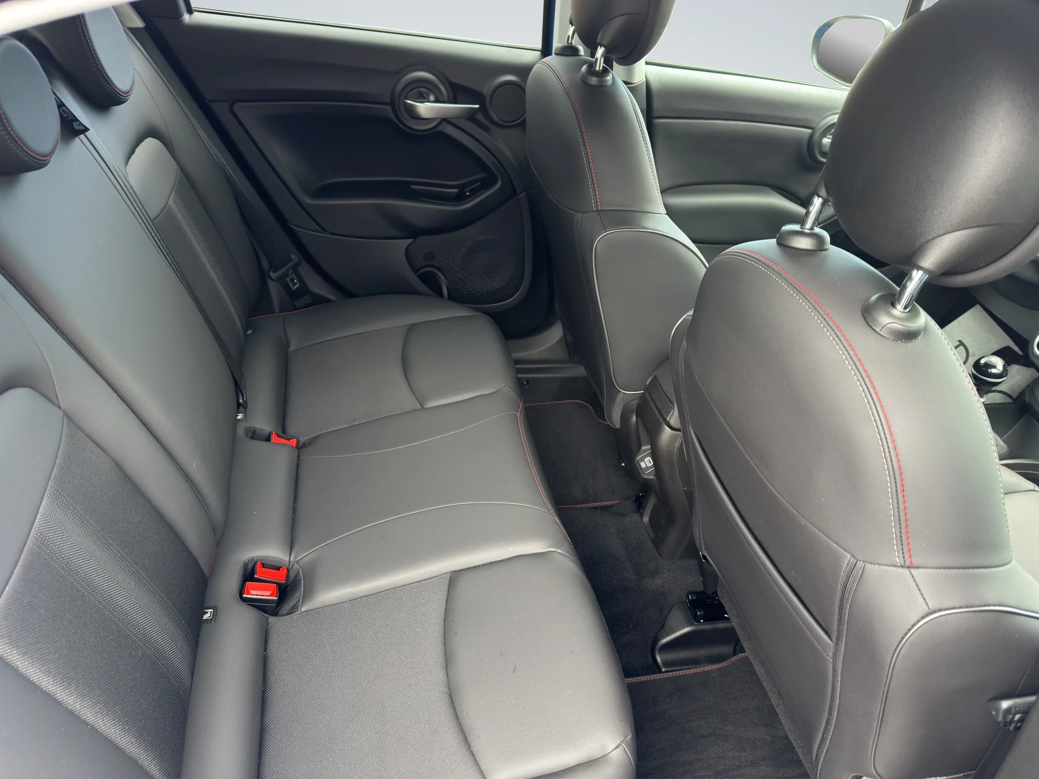 Fiat 500X 1.3 MJT SPORT 2023 — foto 19 di 25