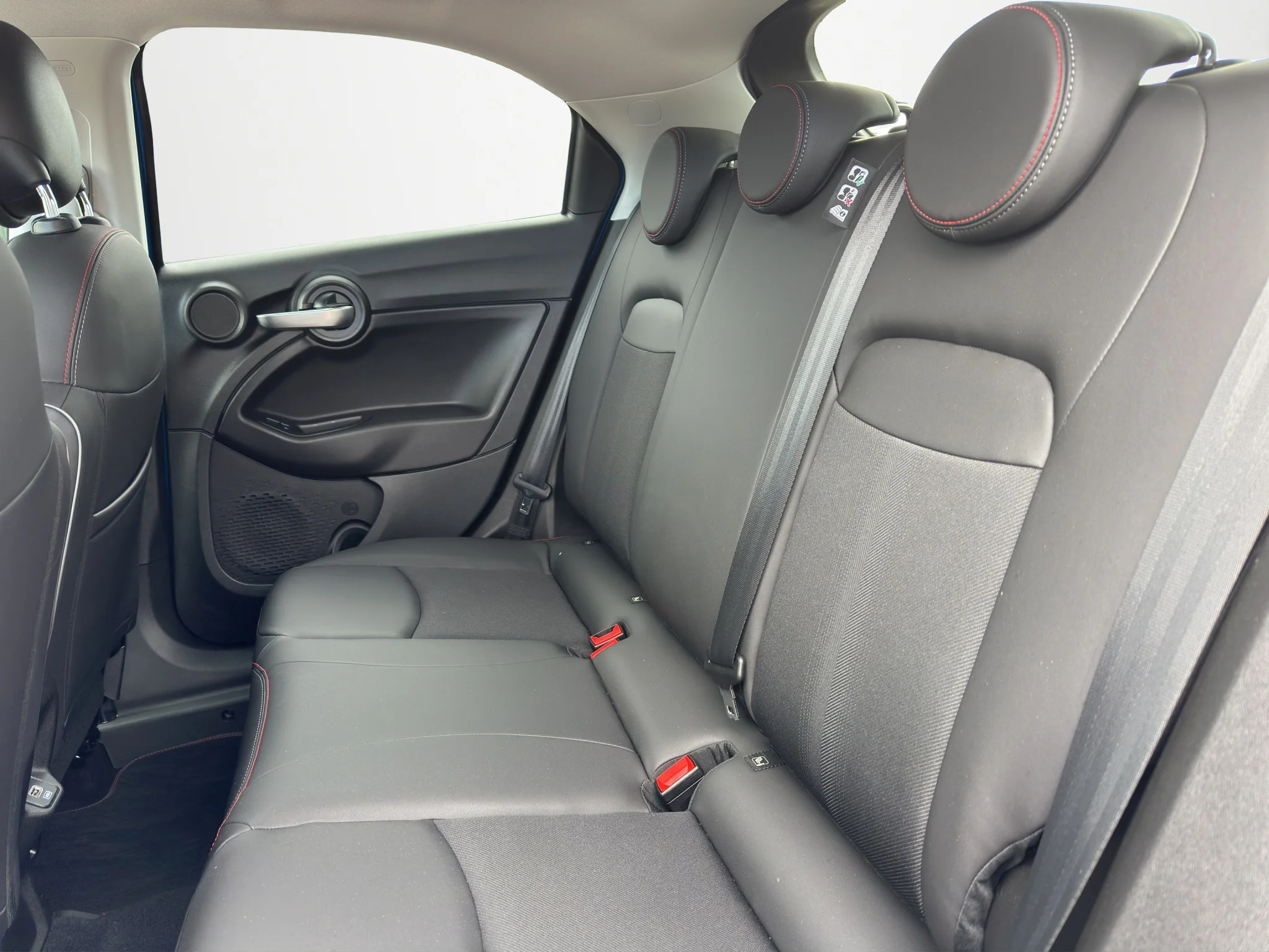 Fiat 500X 1.3 MJT SPORT 2023 — foto 13 di 25