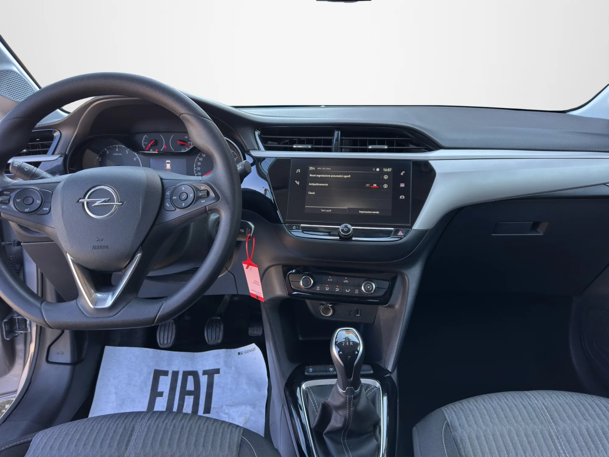 Opel Corsa 1.2 100 Cv. Edition 2021 — foto 14 di 20