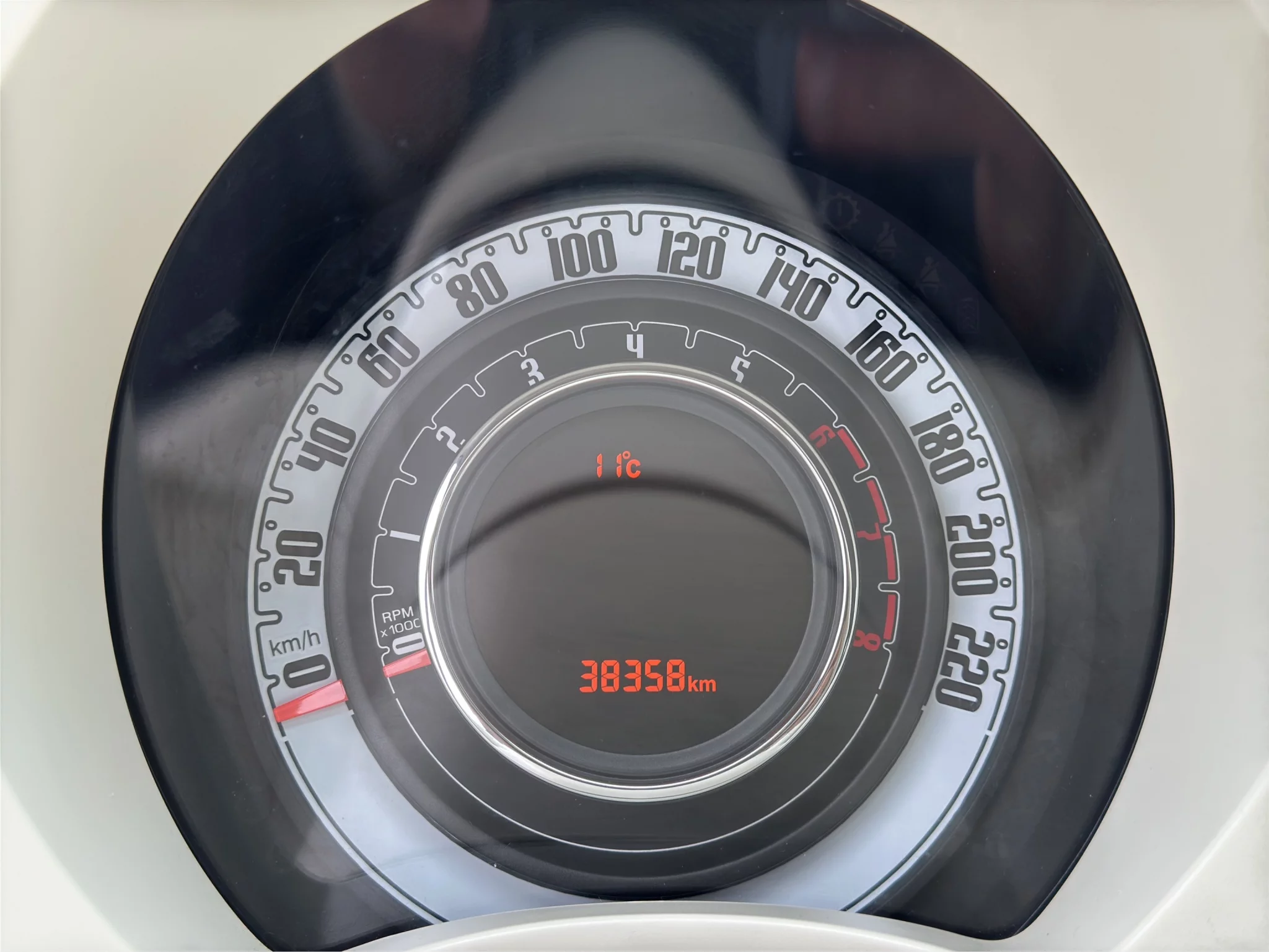 Fiat 500 1.0 HYBRID 2023 — foto 11 di 20