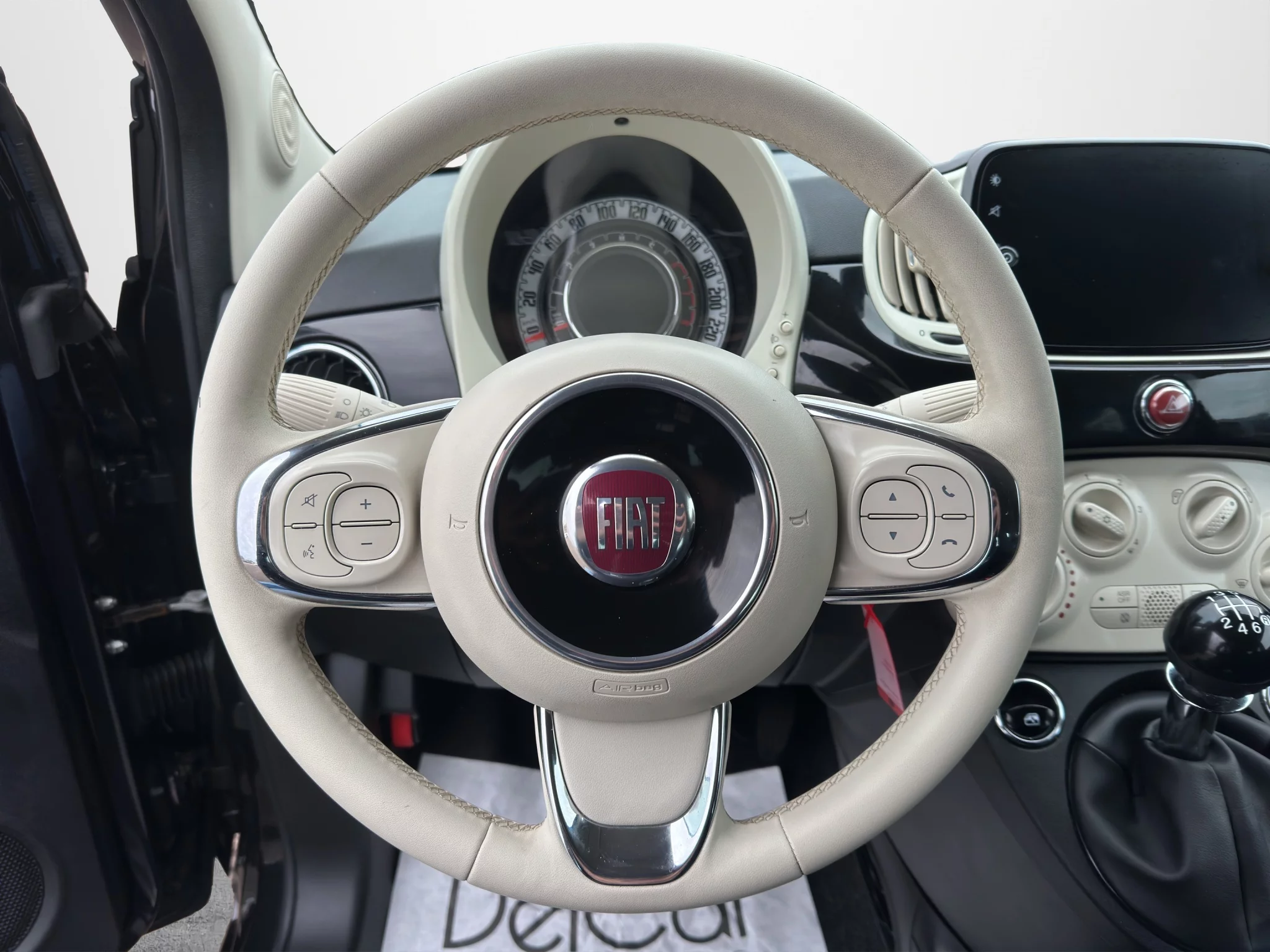 Fiat 500 1.0 HYBRID 2023 — foto 10 di 20