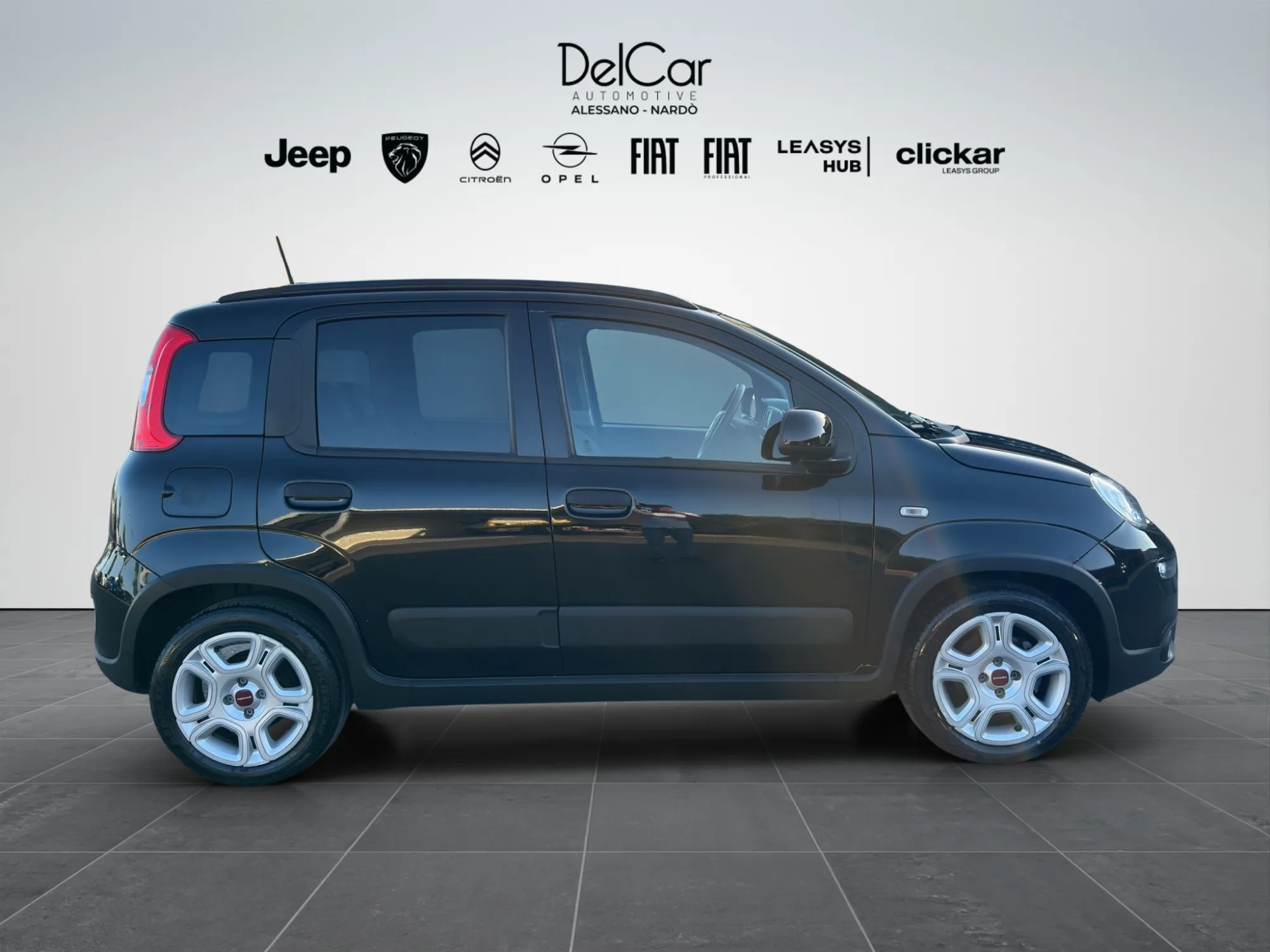 Fiat Panda 1.0 70 Cv. Hybrid City Life 2023 — foto 7 di 19