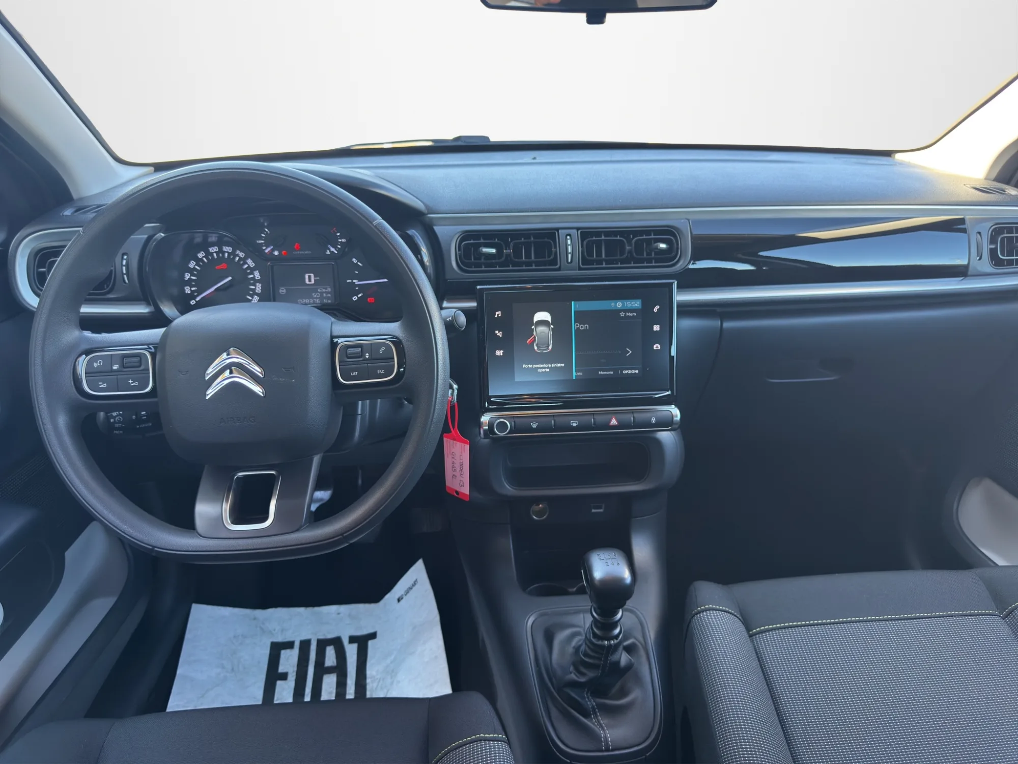 Citroën C3 1.5 BlueHDI 100 Cv. Plus 2024 — foto 13 di 18