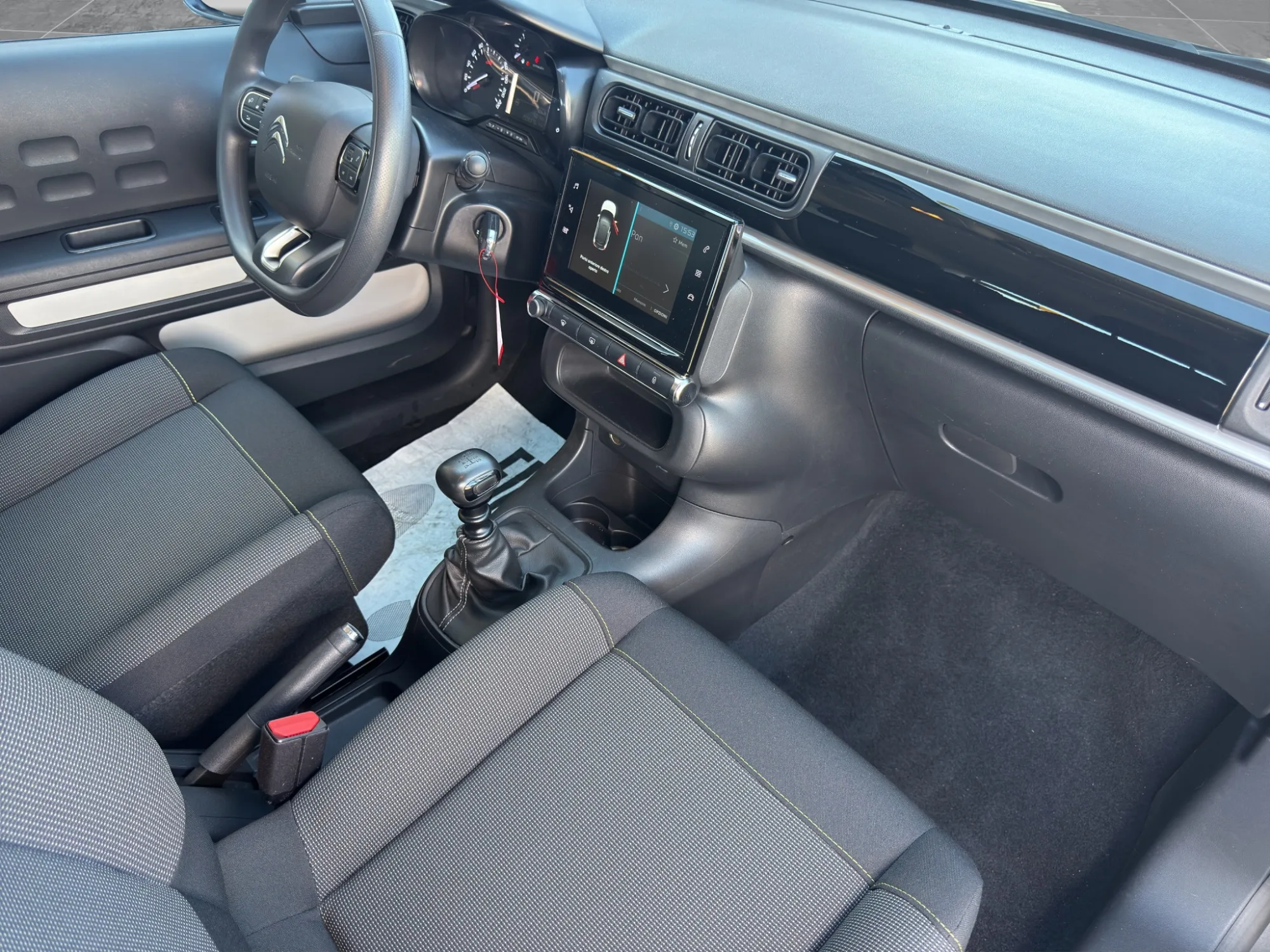 Citroën C3 1.5 BlueHDI 100 Cv. Plus 2024 — foto 14 di 18