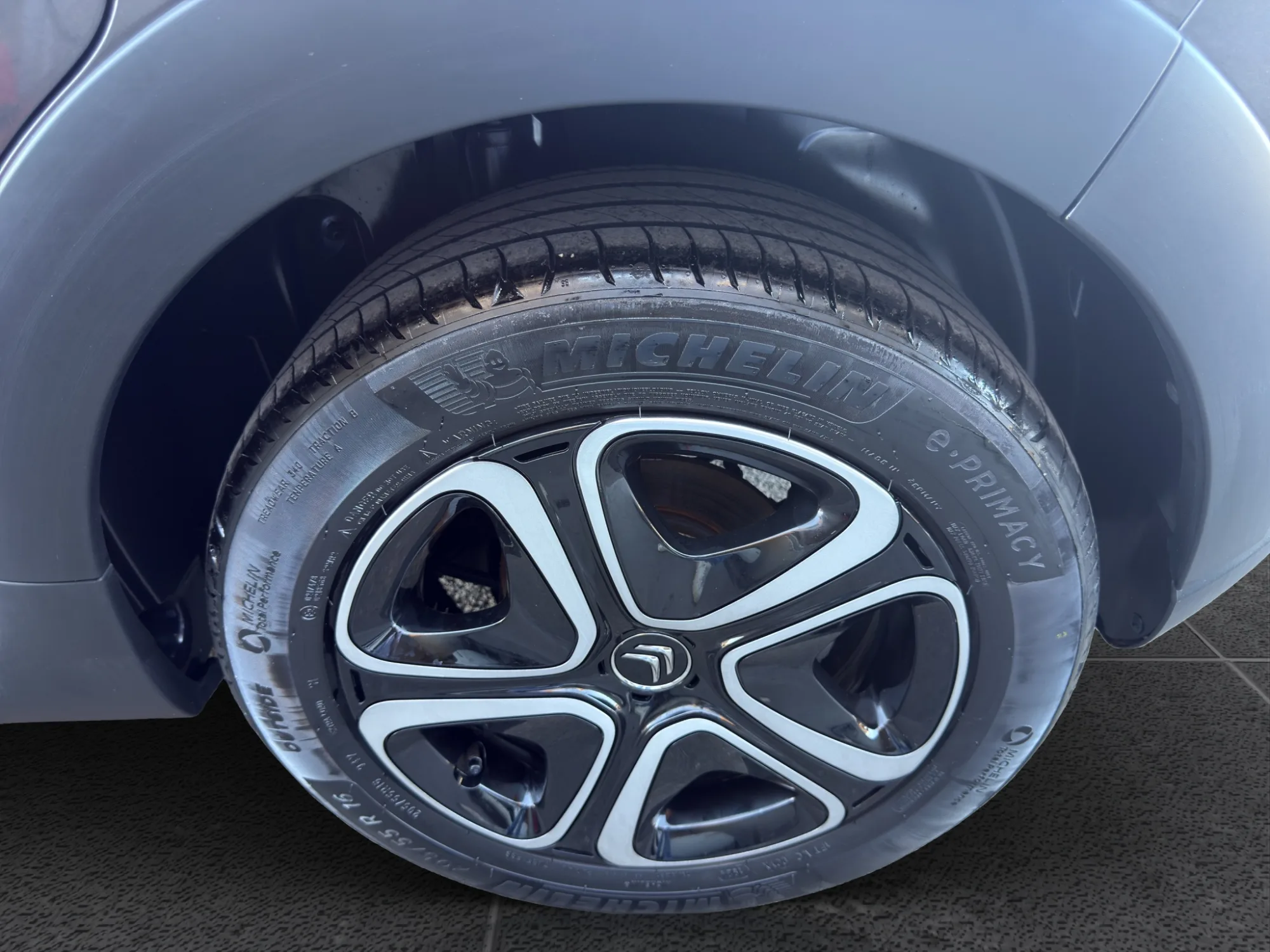 Citroën C3 1.5 BlueHDI 100 Cv. Plus 2024 — foto 18 di 18