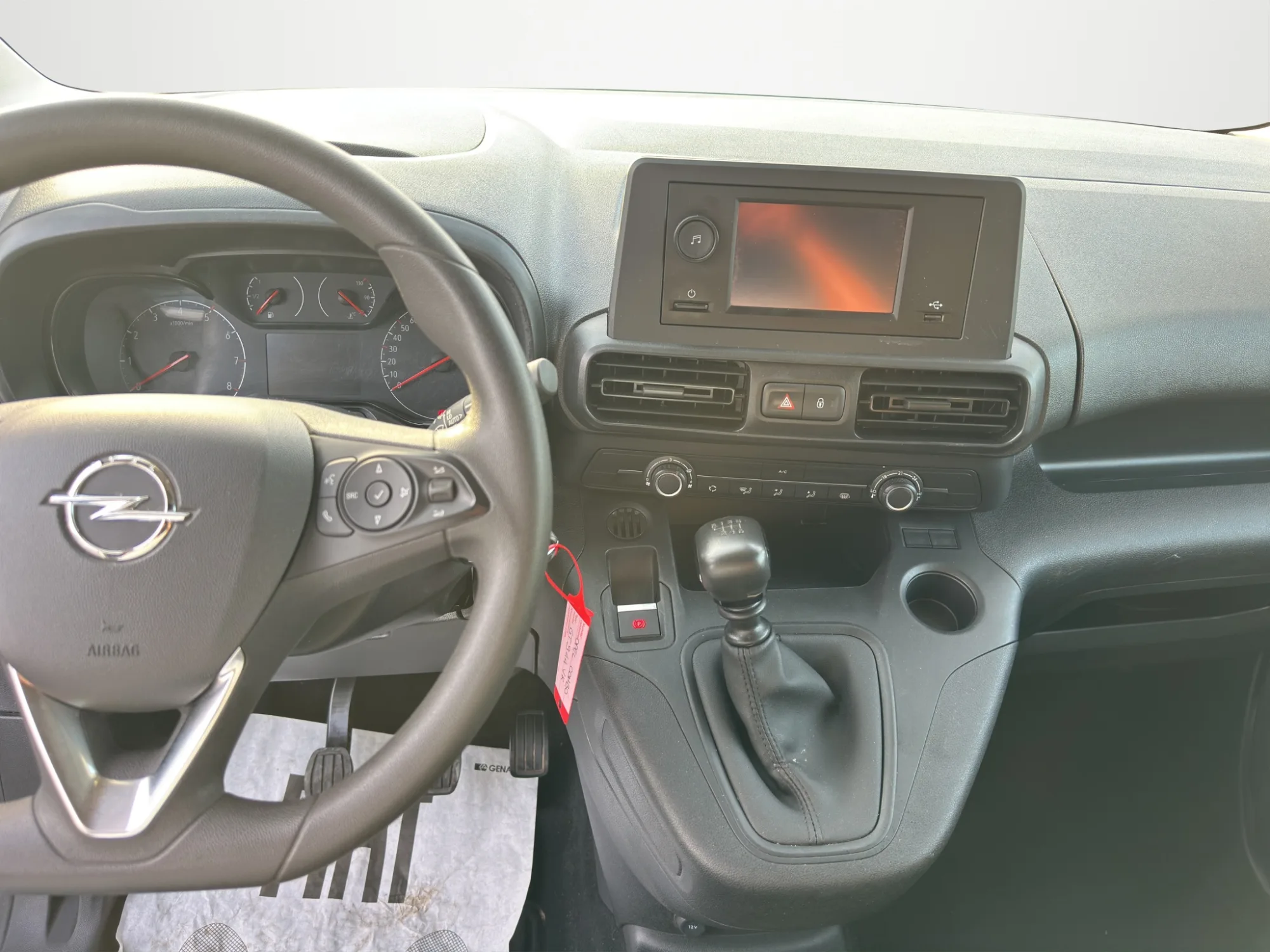Opel Combo Cargo XL 1.5 100 Cv. Edition L2 2024 — foto 14 di 22