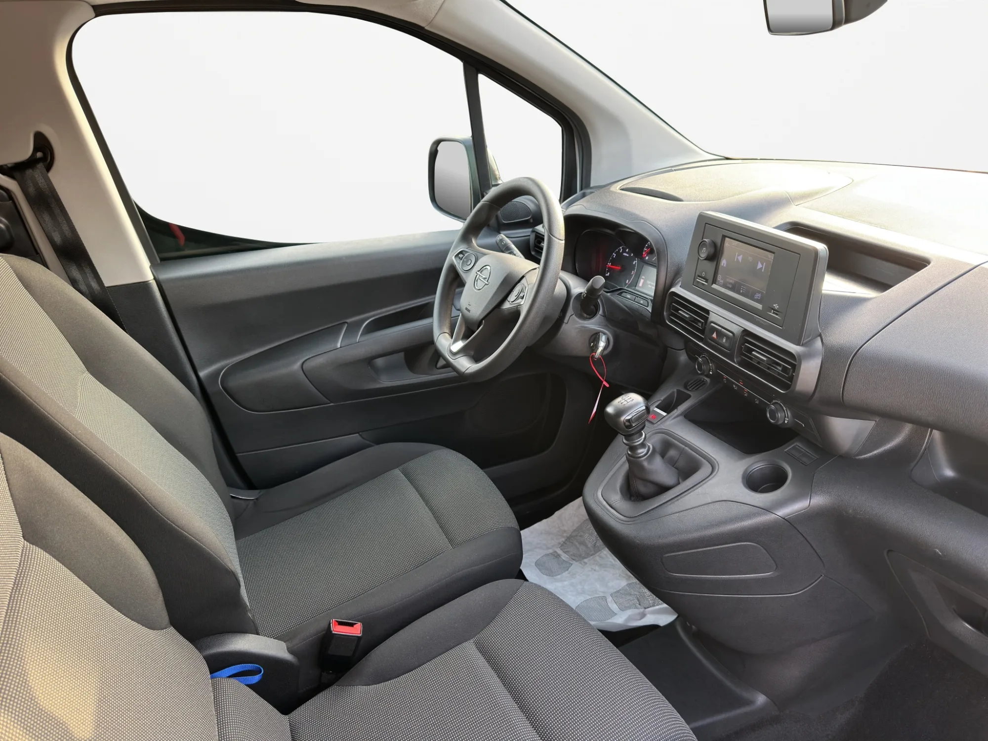 Opel Combo Cargo XL 1.5 100 Cv. Edition L2 2024 — foto 18 di 22