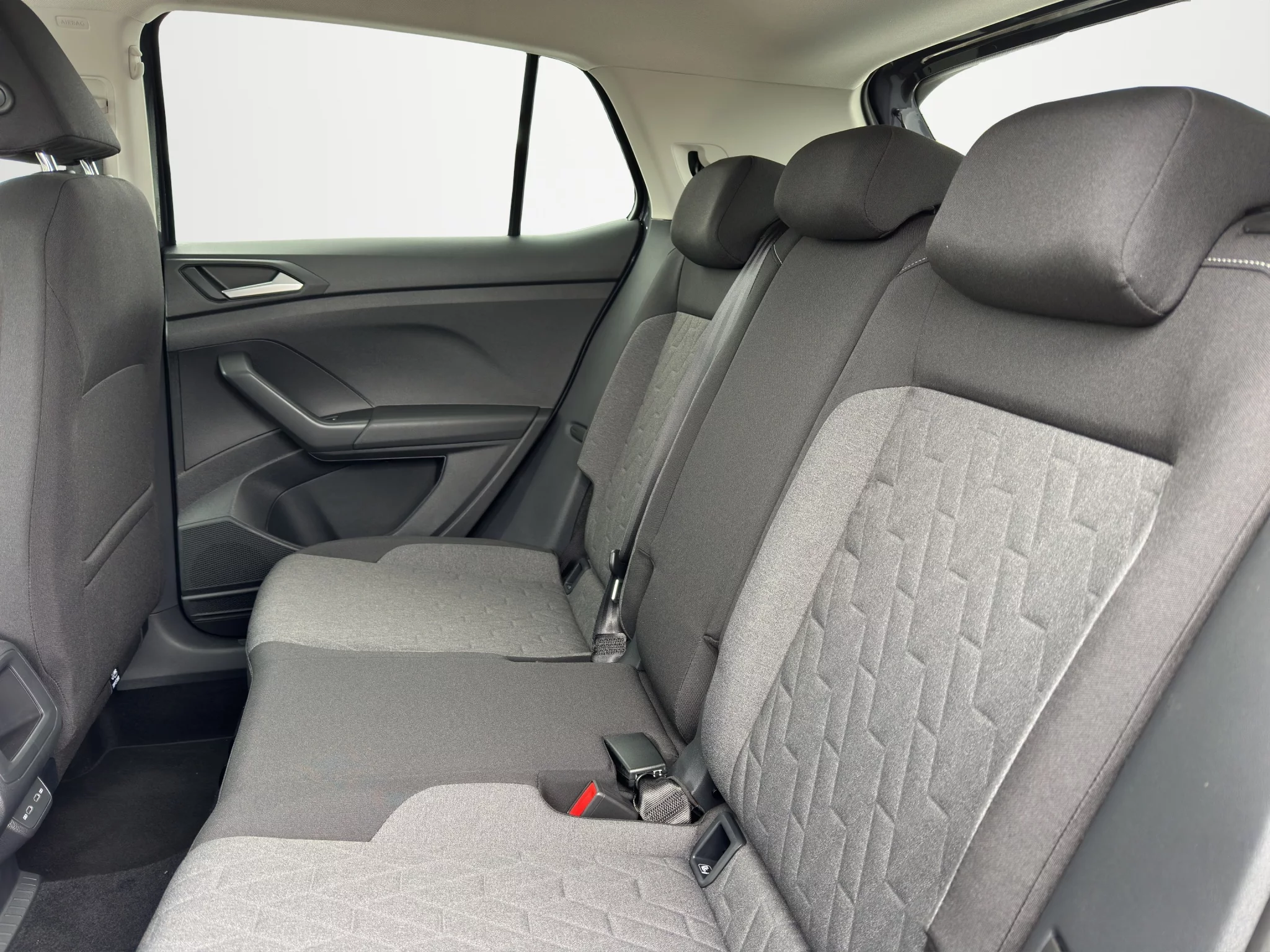 Volkswagen T-Cross 1.0 TSI EDITION PLUS 2025 — foto 13 di 20