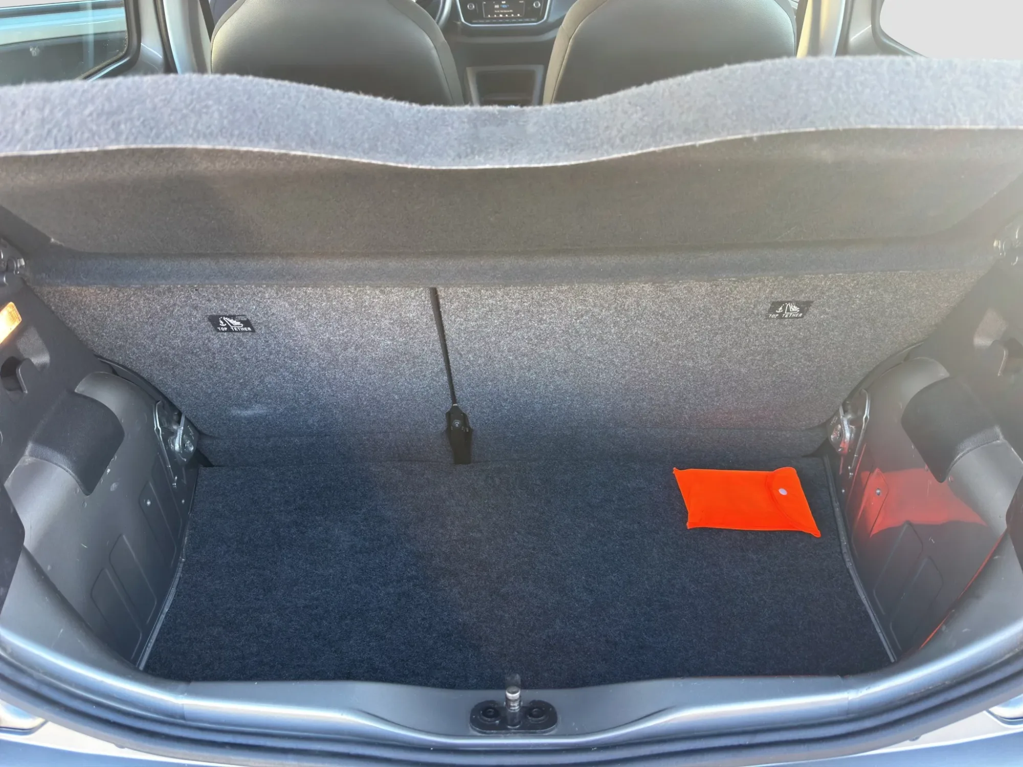 Volkswagen UP! ECO MOVE 1.0 METANO 2022 — foto 19 di 21