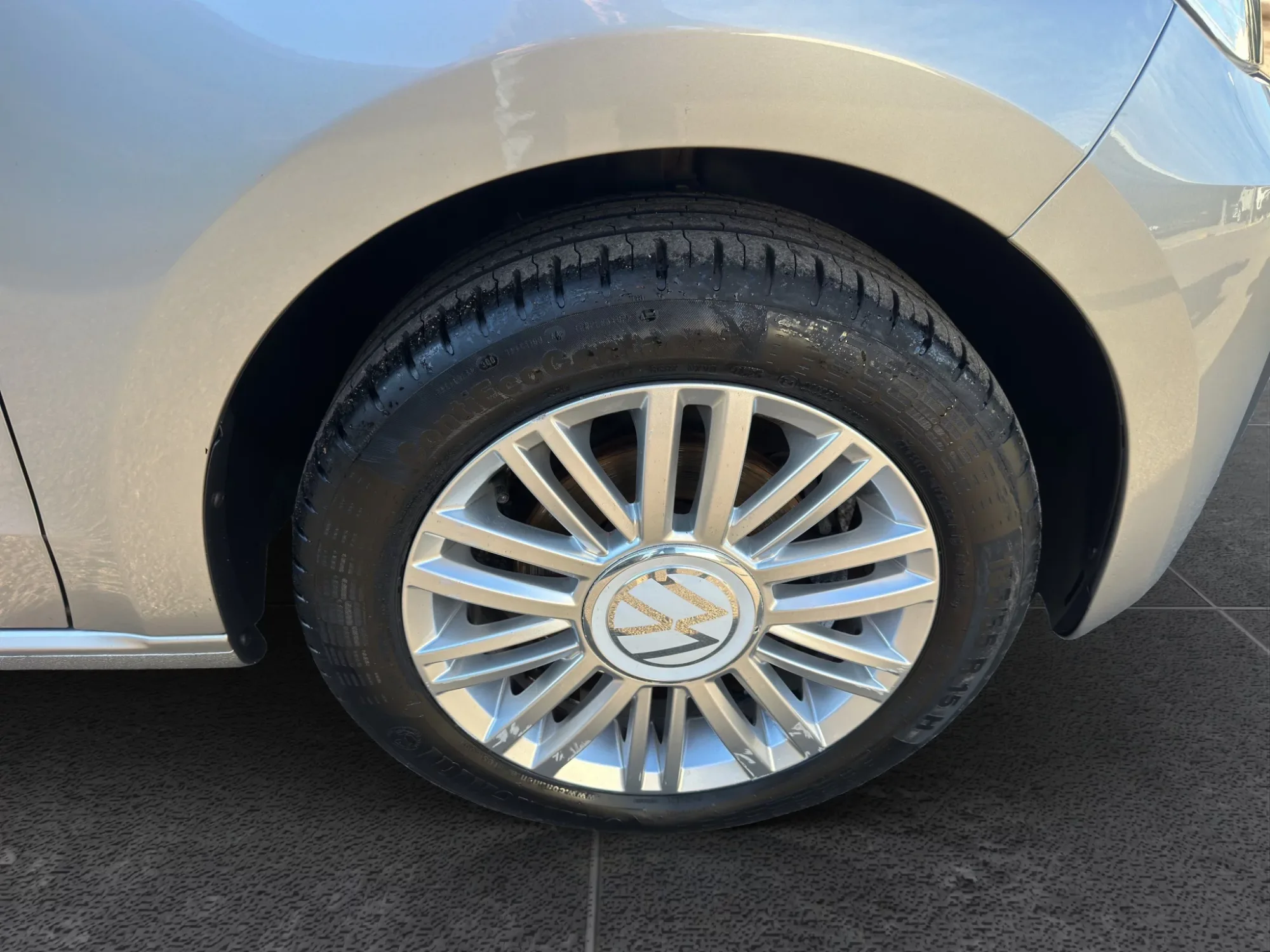 Volkswagen UP! ECO MOVE 1.0 METANO 2022 — foto 20 di 21