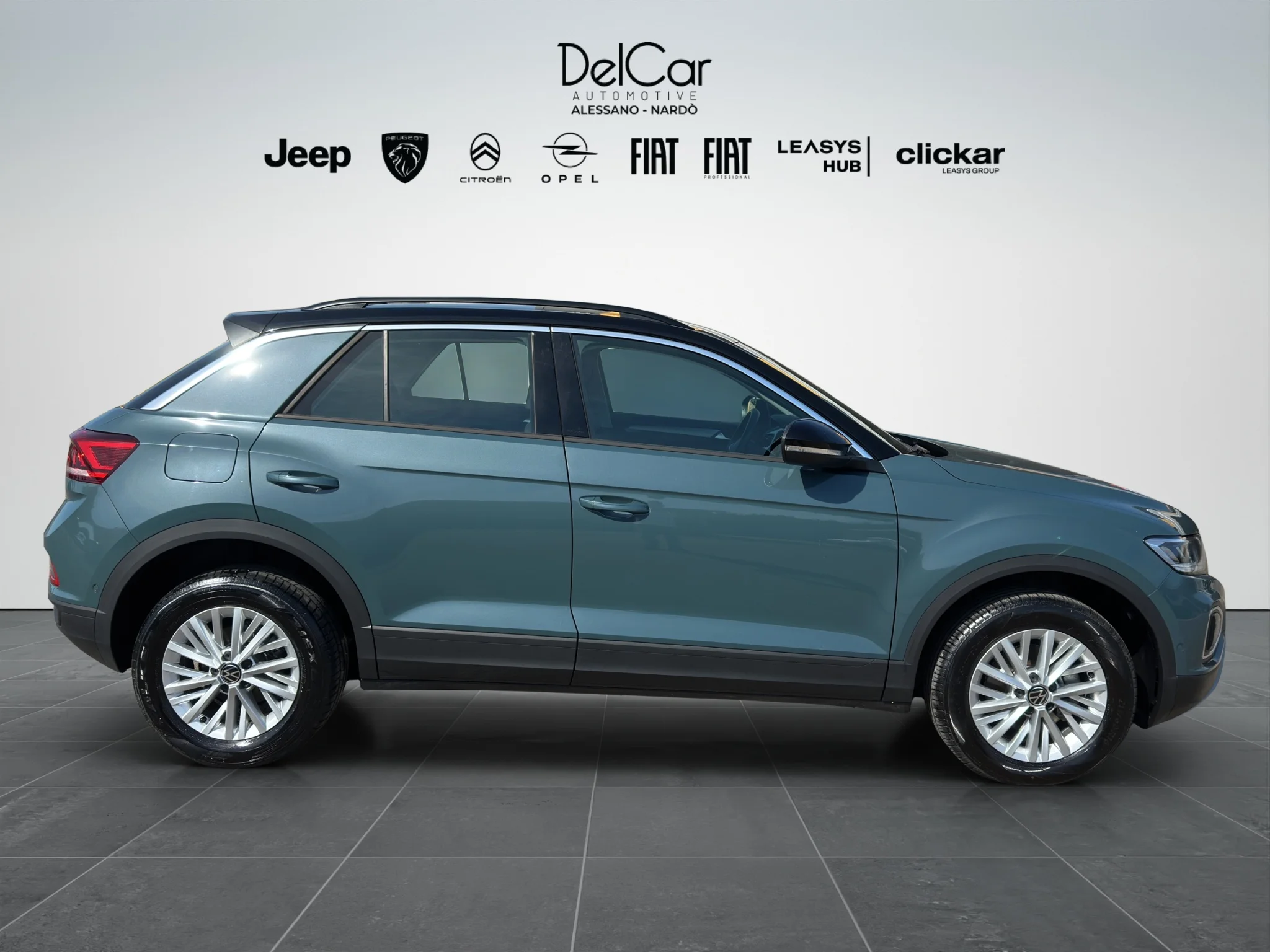 Volkswagen T-Roc 2.0 TDI LIFE 2025 — foto 7 di 18