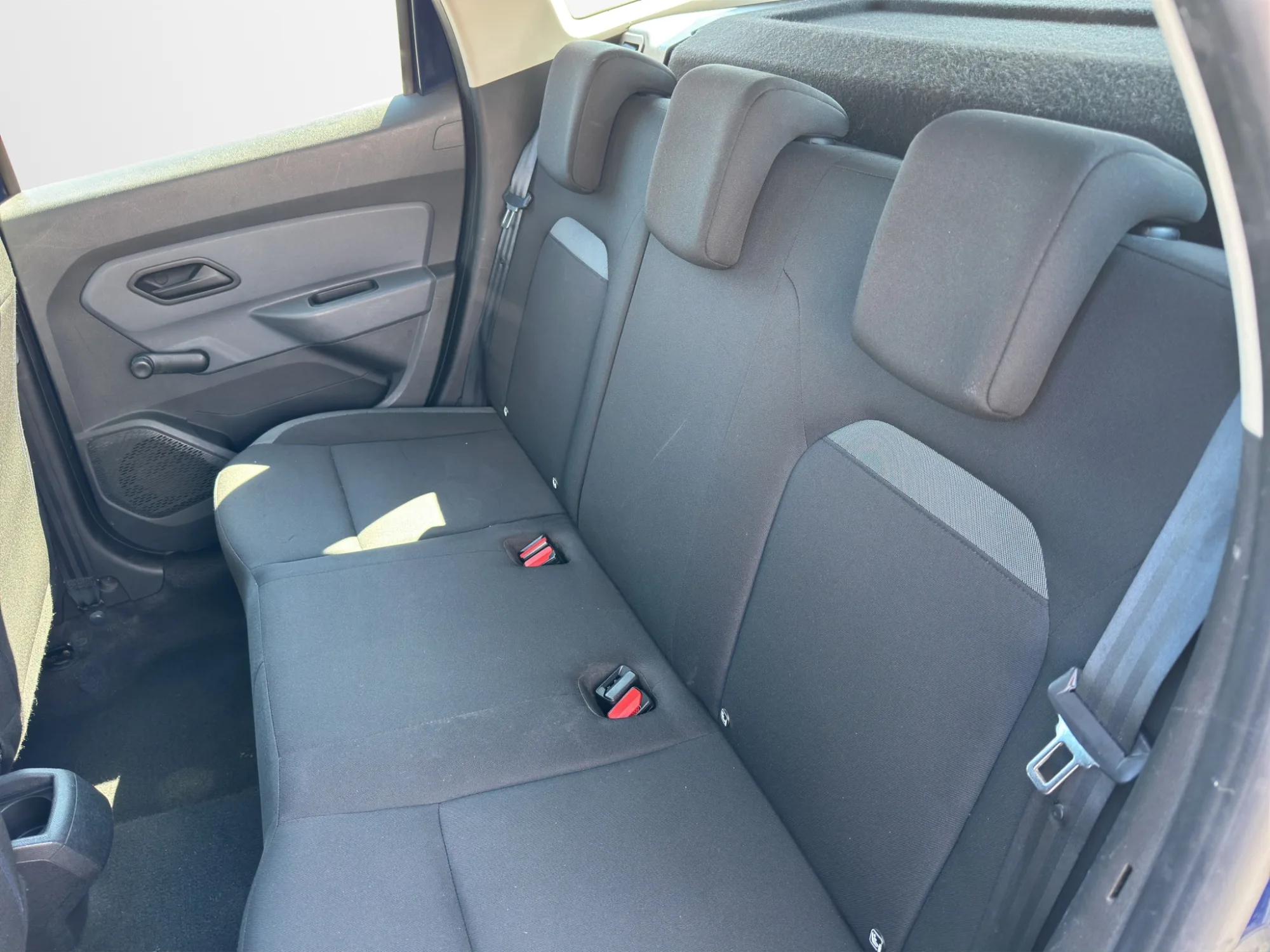 Dacia Duster 1.5 dCi 90 Cv. Essential 2018 — foto 13 di 20