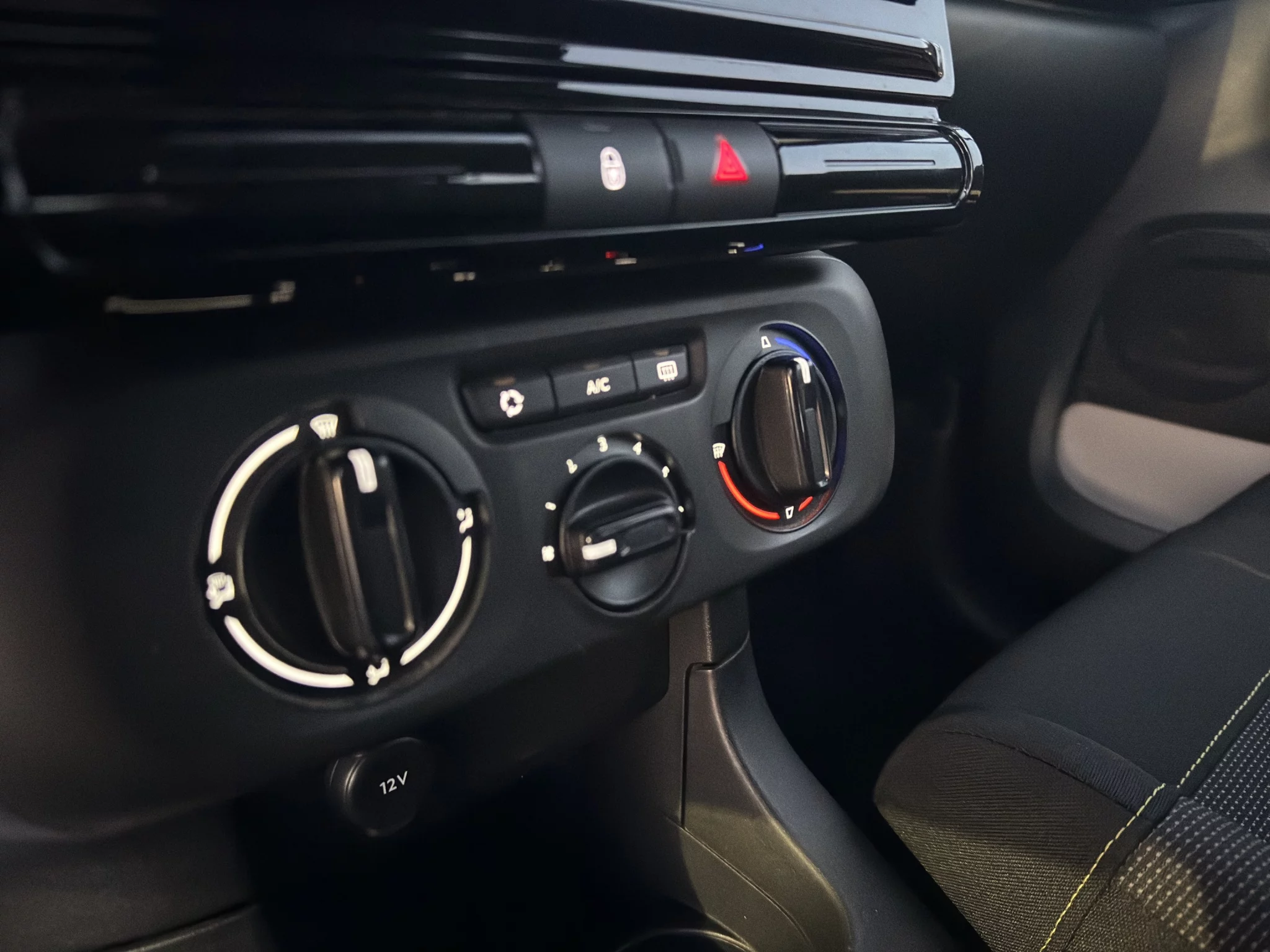 Citroën C3 1.5 BLUEHDi YOU 2023 — foto 16 di 19