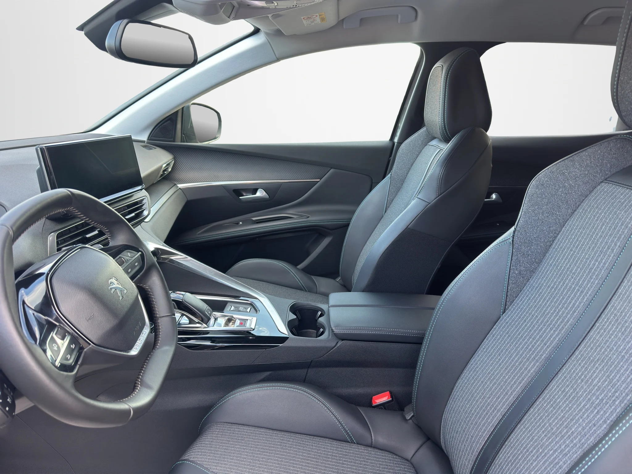 Peugeot 3008 BLUEHDI 1.5 EAT8 ALLURE 2022 — foto 9 di 21