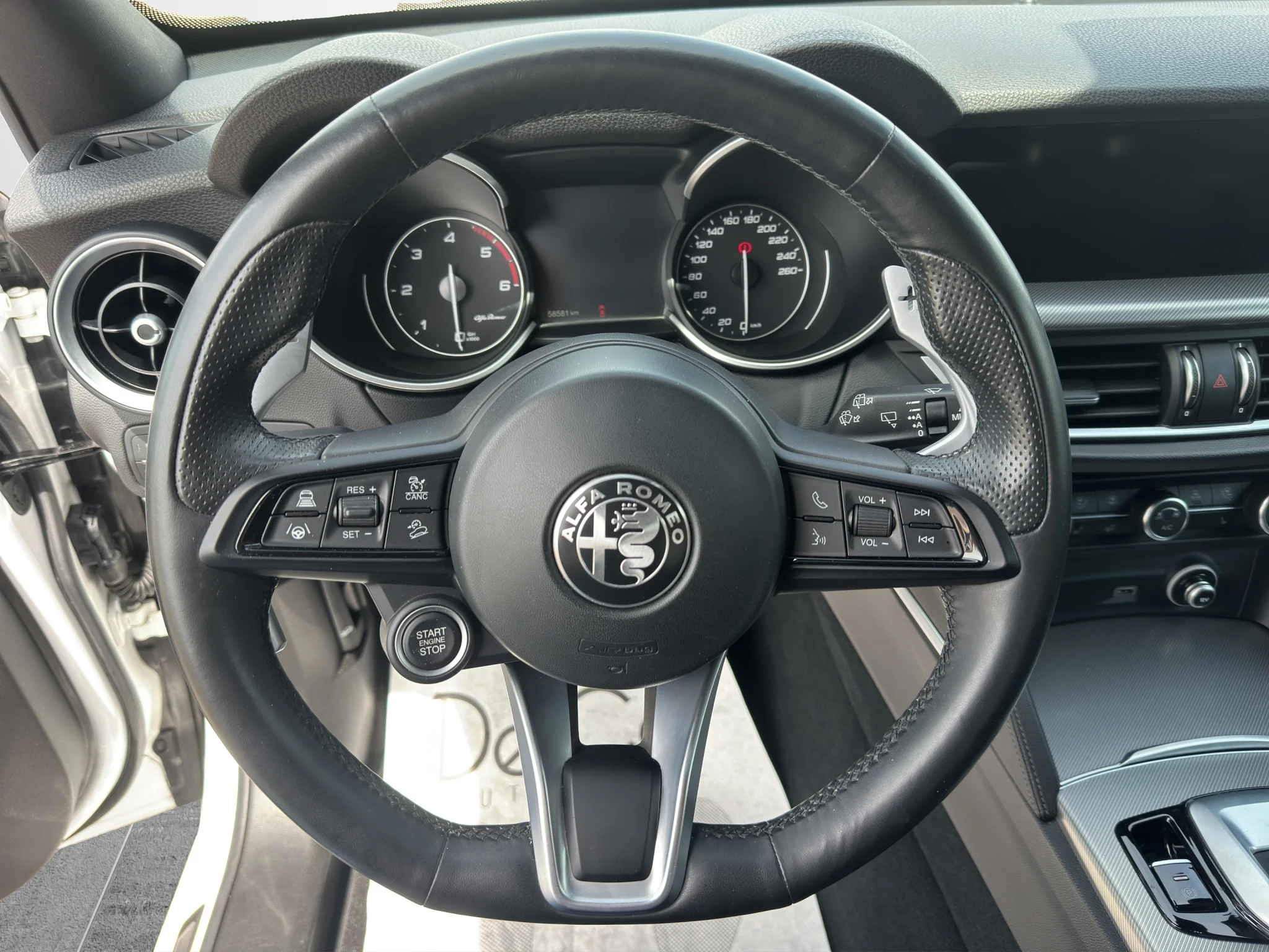 Alfa Romeo Stelvio 2.2 TD VELOCE AT8 Q4 2022 — foto 10 di 23