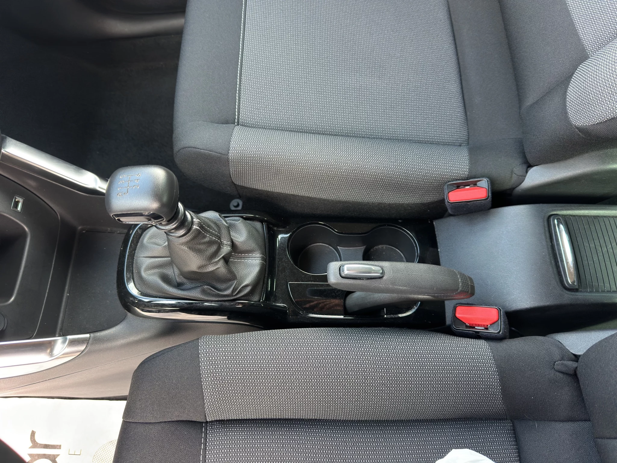 Citroën C3 AIRCROSS 1.5 BLUEHDI SHINE 2023 — foto 16 di 20