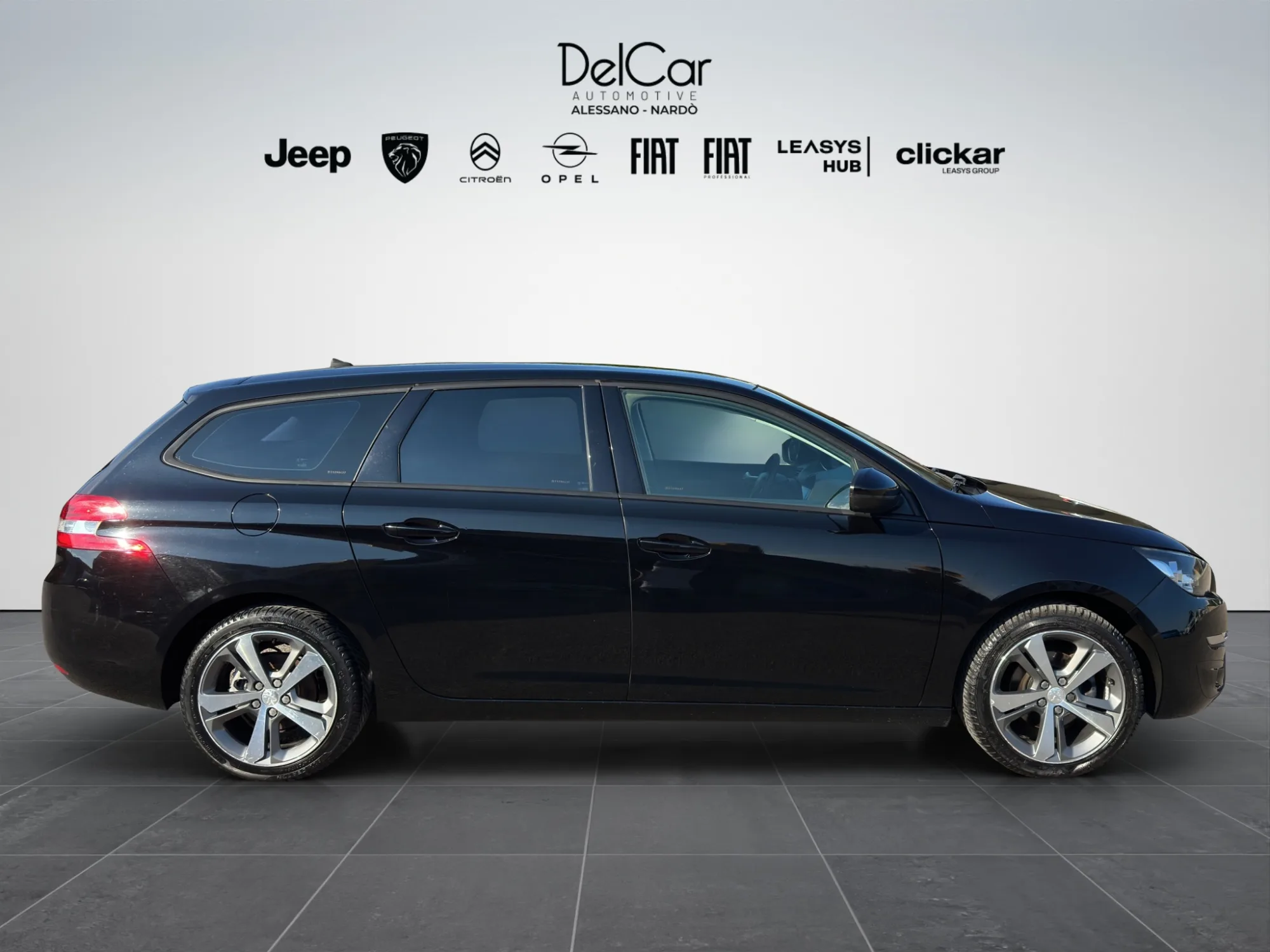 Peugeot 308 1.6 E-HDI 115 CV ACTIVE SW 2014 — foto 7 di 24