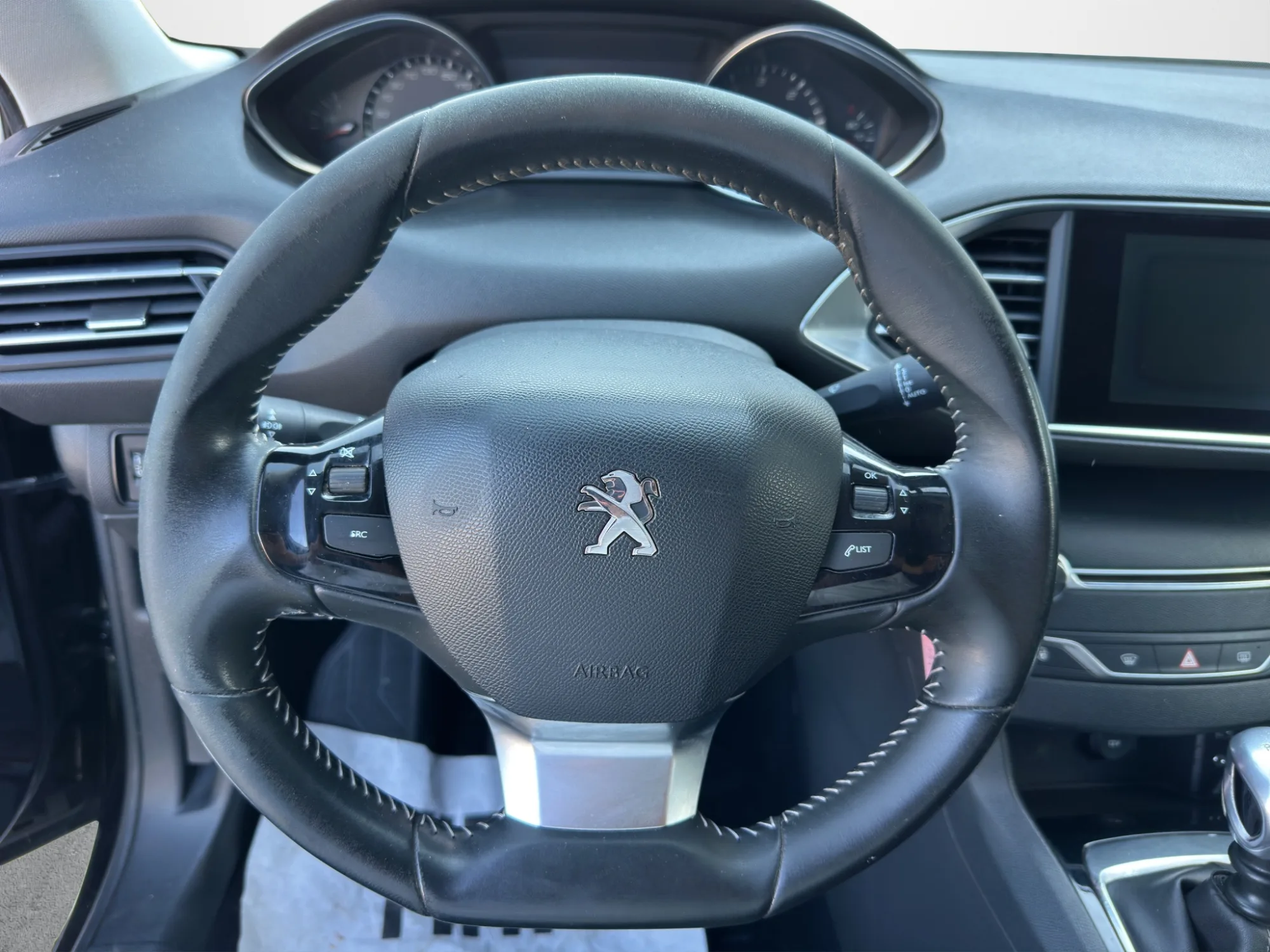 Peugeot 308 1.6 E-HDI 115 CV ACTIVE SW 2014 — foto 10 di 24