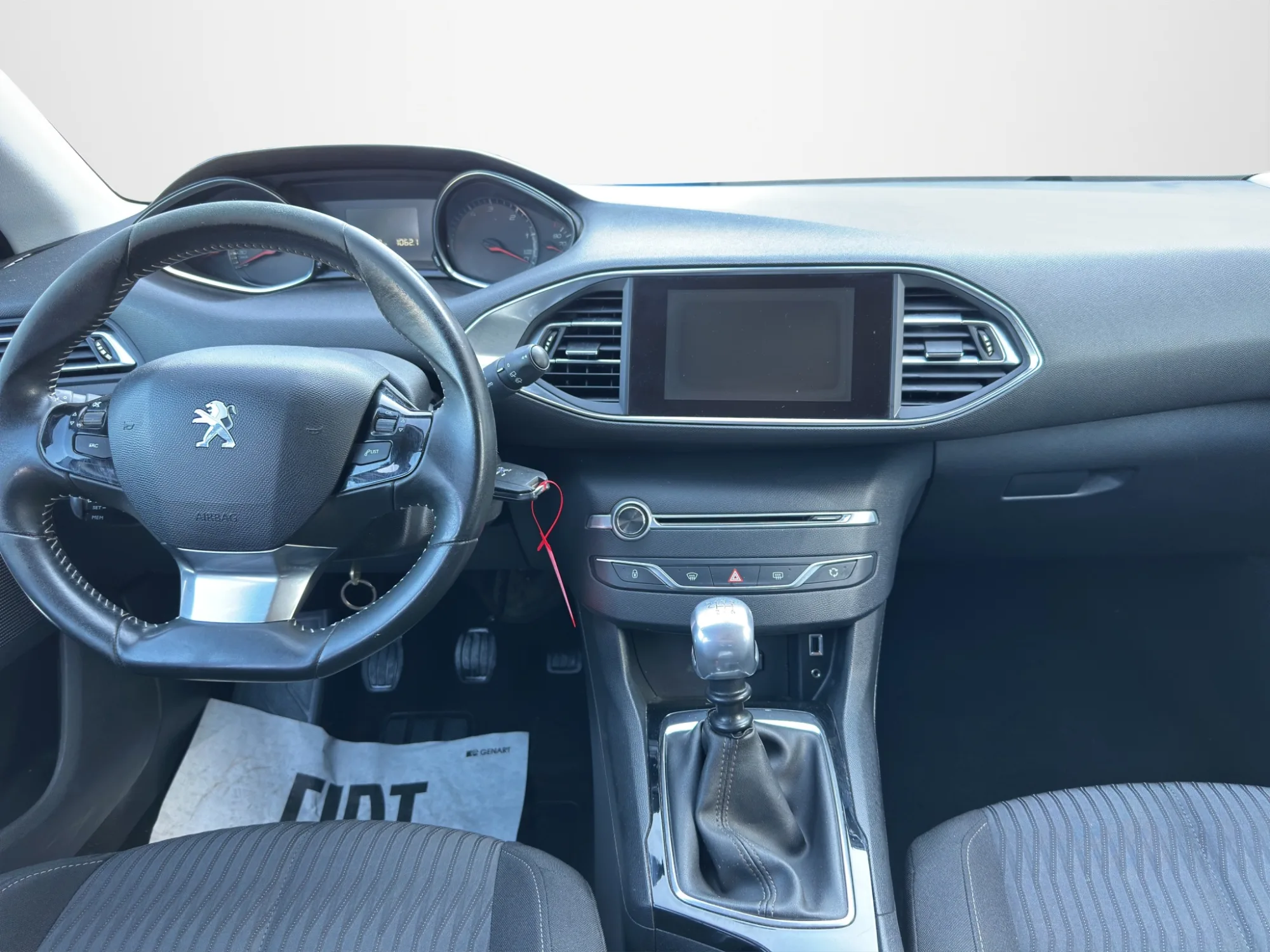 Peugeot 308 1.6 E-HDI 115 CV ACTIVE SW 2014 — foto 14 di 24