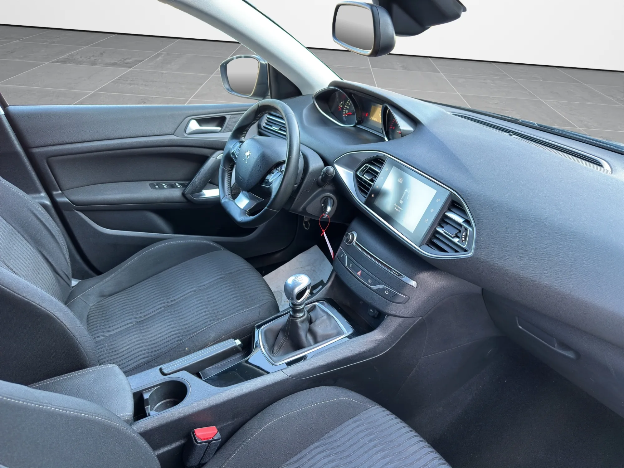 Peugeot 308 1.6 E-HDI 115 CV ACTIVE SW 2014 — foto 18 di 24