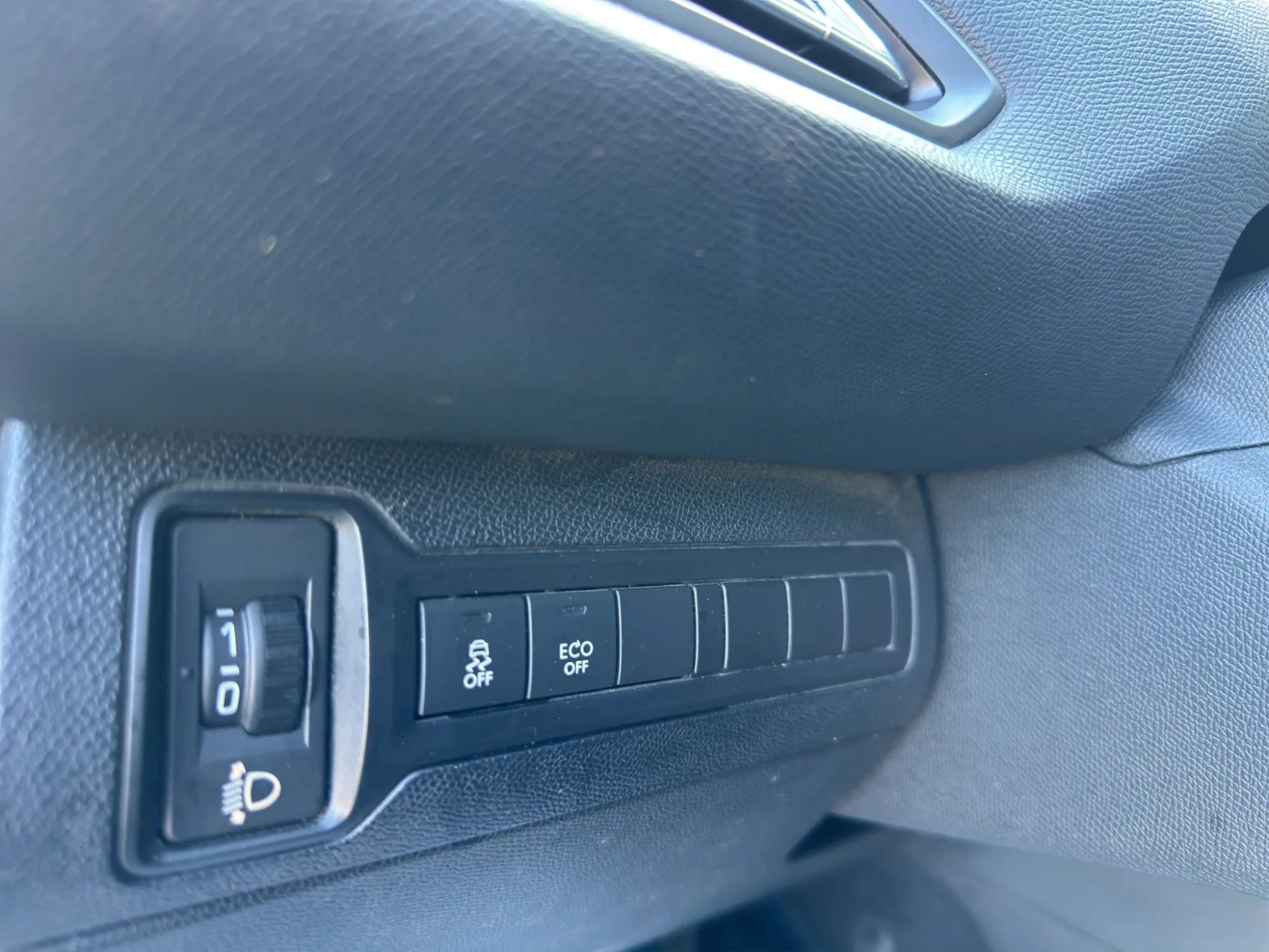 Peugeot 308 1.6 E-HDI 115 CV ACTIVE SW 2014 — foto 23 di 24