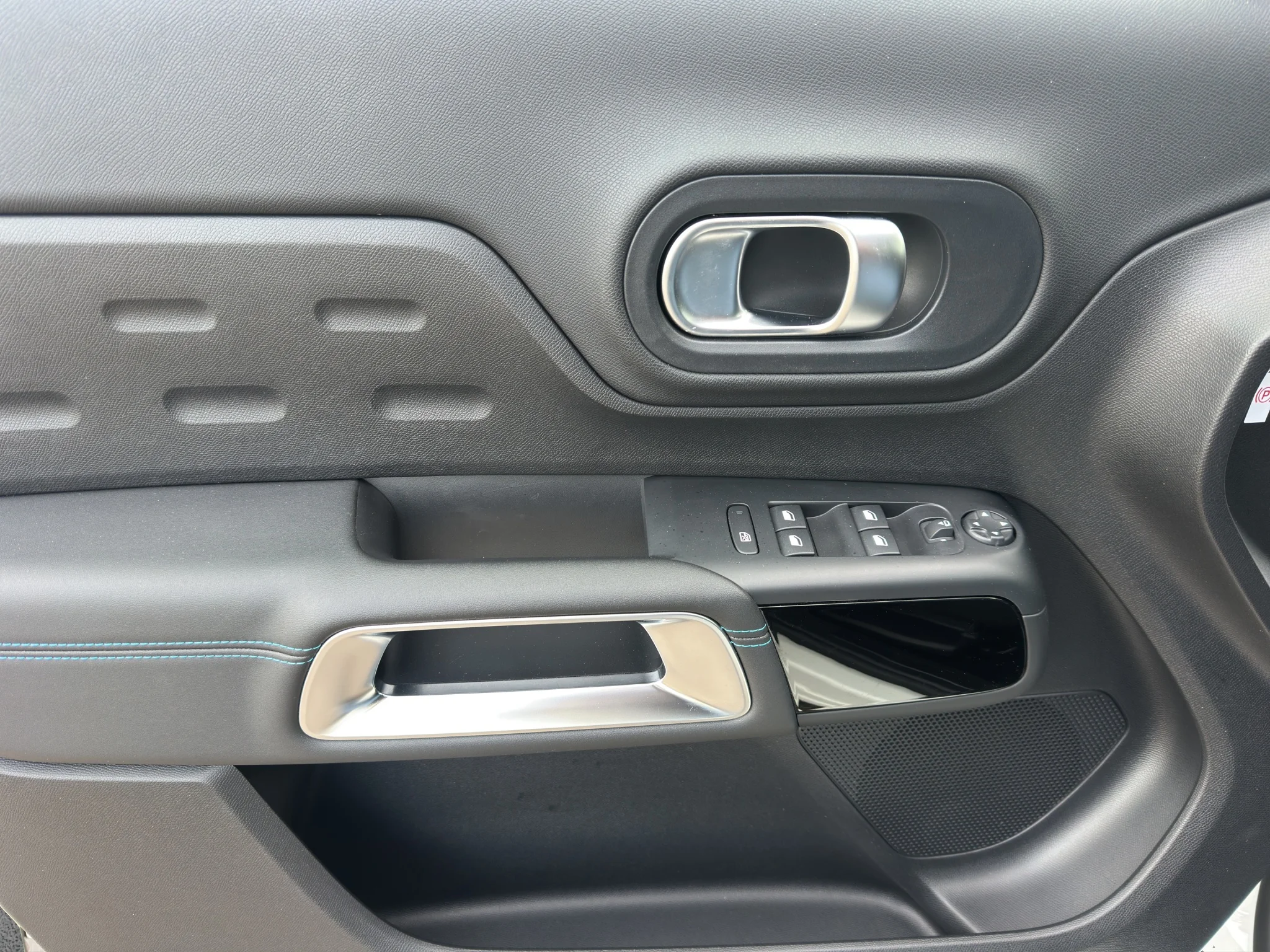 Citroën C5 AIRCROSS 1.5 BLUEHDI EAT8 FEEL PACK 2023 — foto 12 di 23