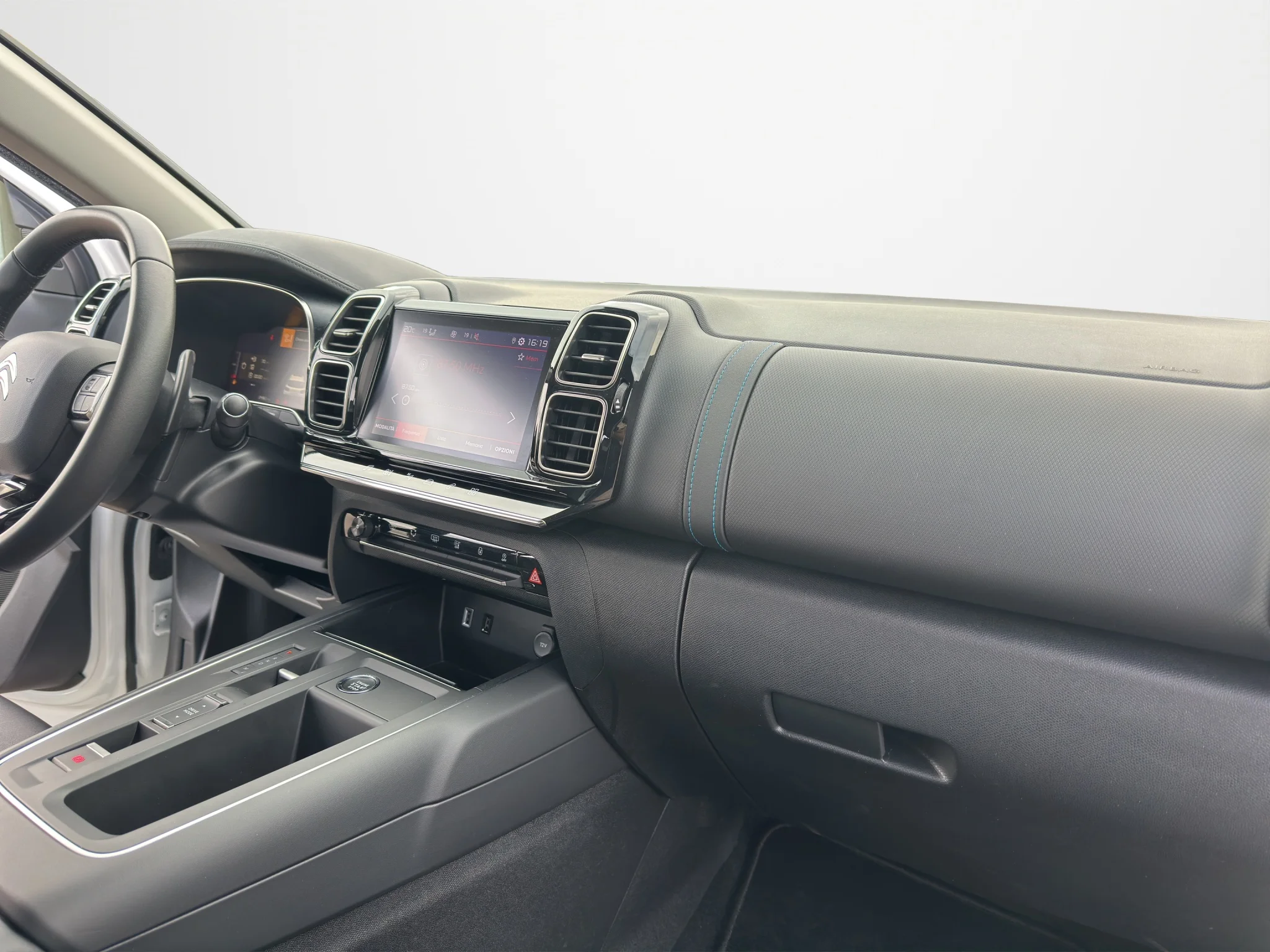 Citroën C5 AIRCROSS 1.5 BLUEHDI EAT8 FEEL PACK 2023 — foto 19 di 23