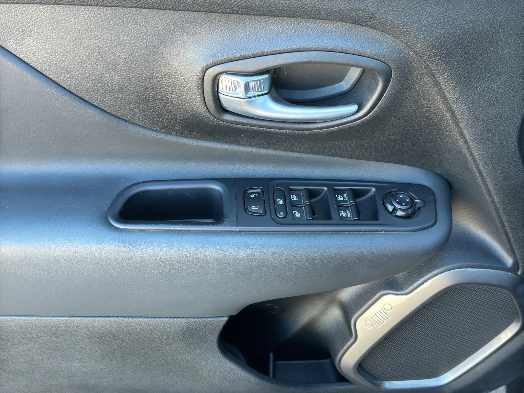 Jeep Renegade 1.6 MJT 130 Cv. Limited 2022 — foto 12 di 22