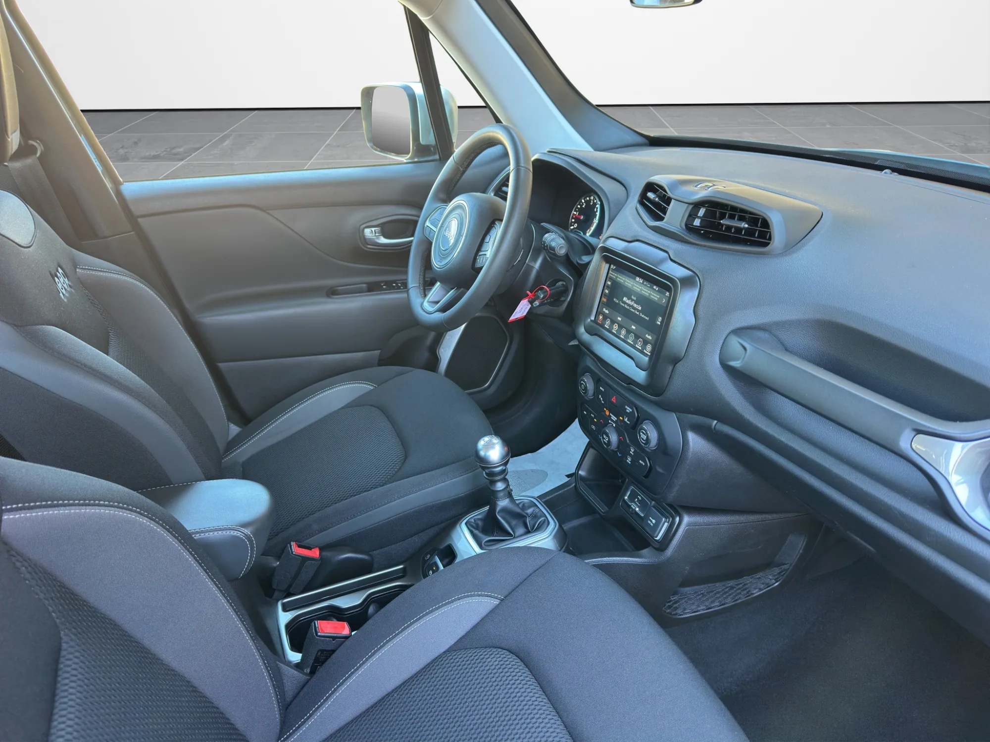 Jeep Renegade 1.6 MJT 130 Cv. Limited 2022 — foto 18 di 22