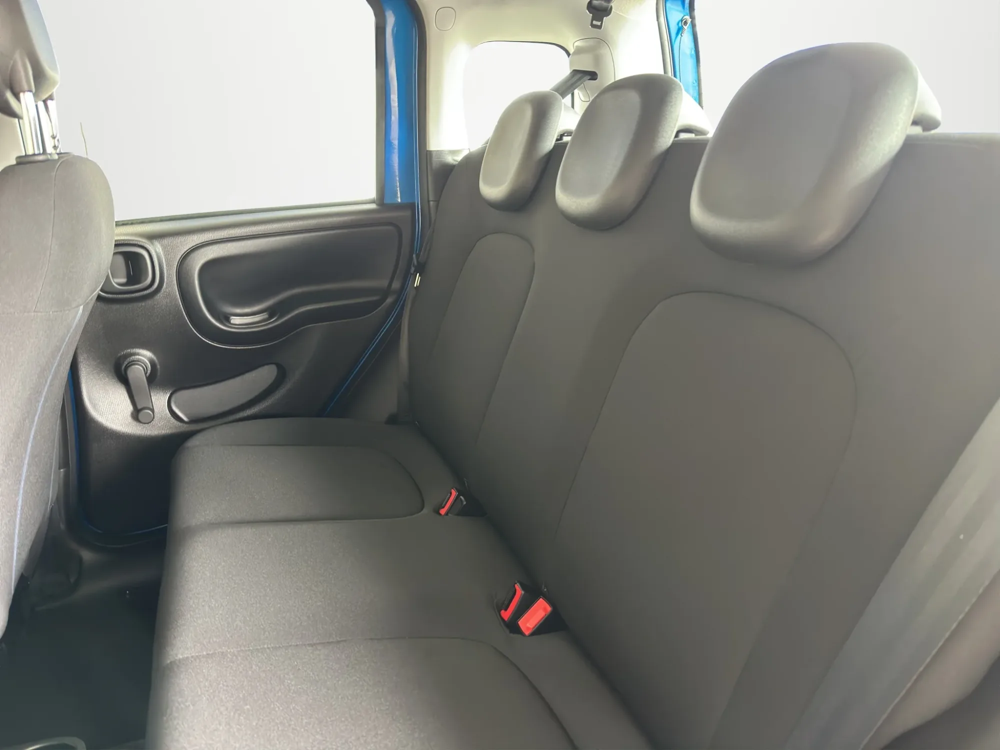 Fiat Panda 1.0 HYBRID 2023 — foto 13 di 17
