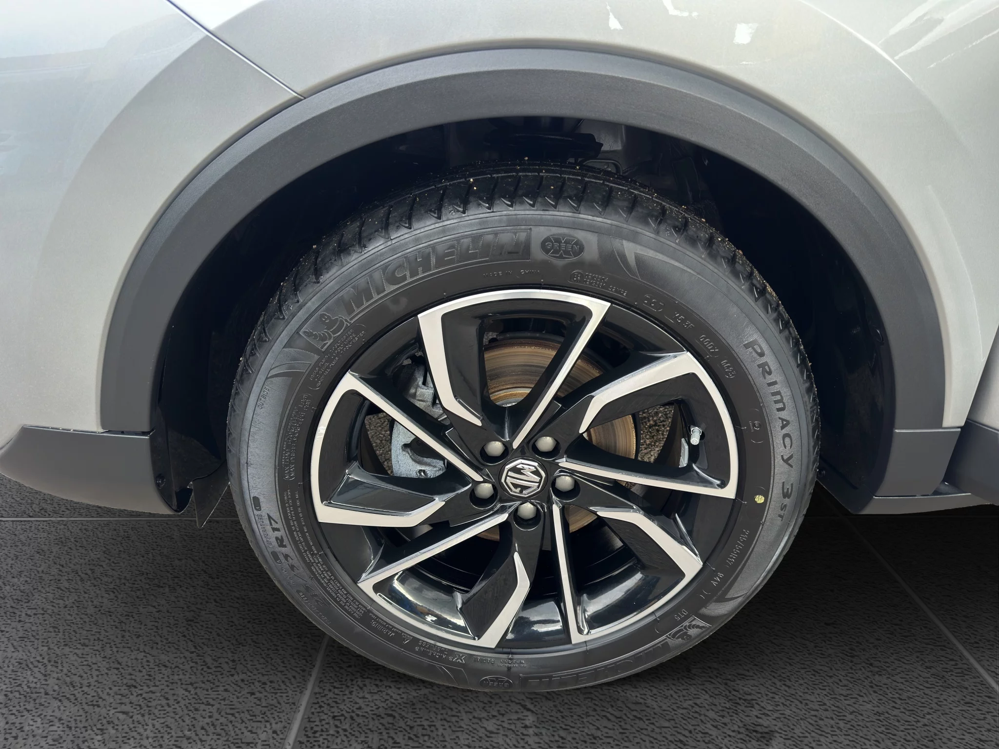 MG ZS 1.0 TURBO GDI AUTOMATICA LUXURY 2023 — foto 20 di 23