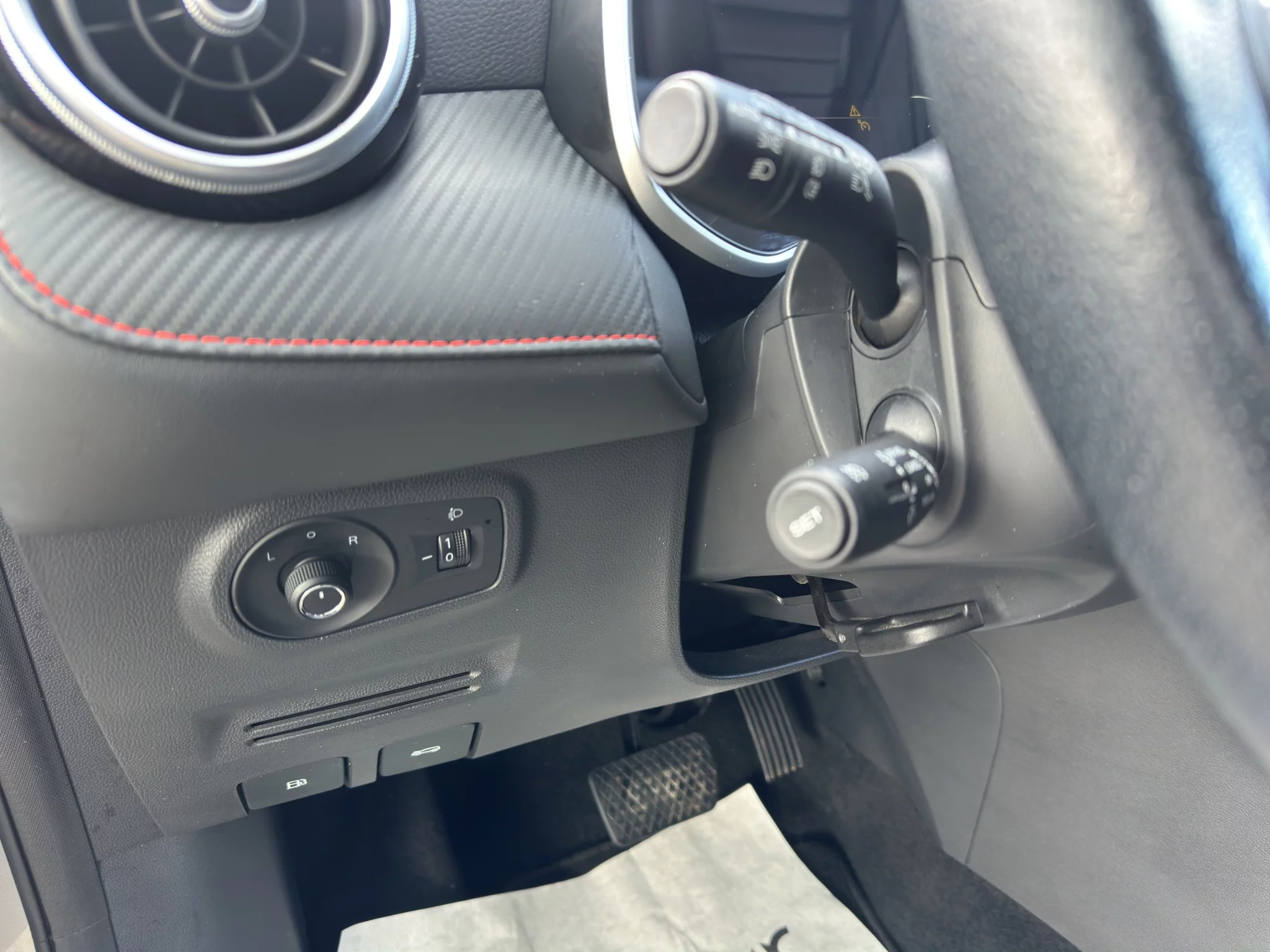 MG ZS 1.0 TURBO GDI AUTOMATICA LUXURY 2023 — foto 18 di 23