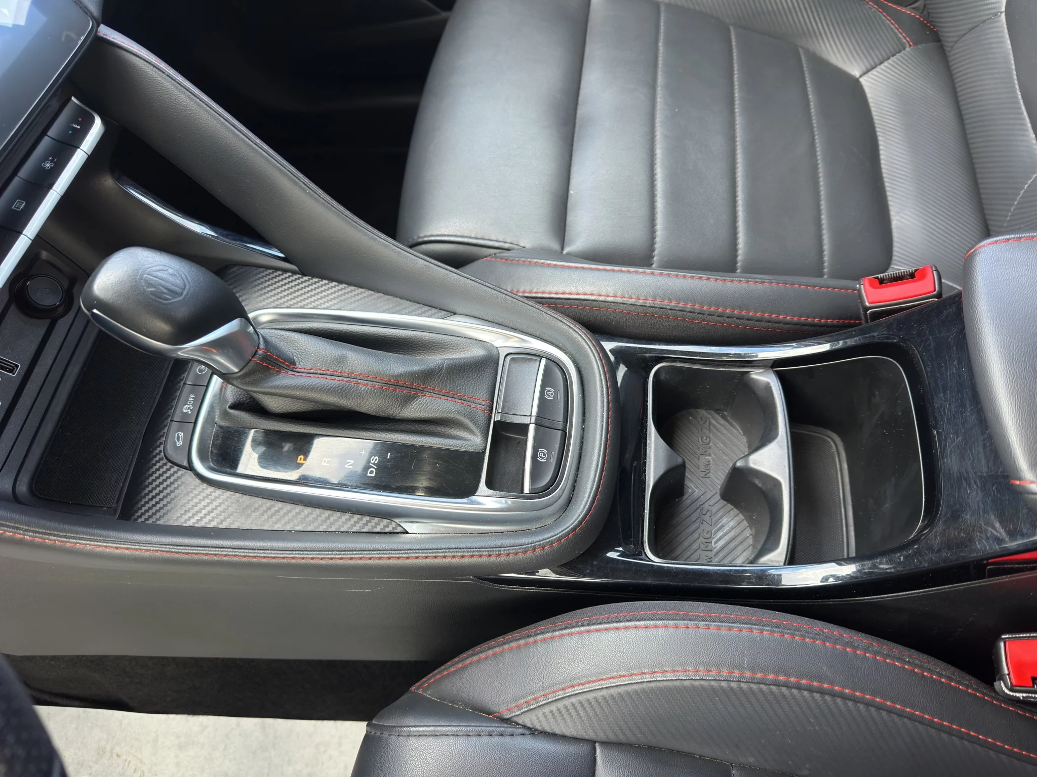 MG ZS 1.0 TURBO GDI AUTOMATICA LUXURY 2023 — foto 17 di 23